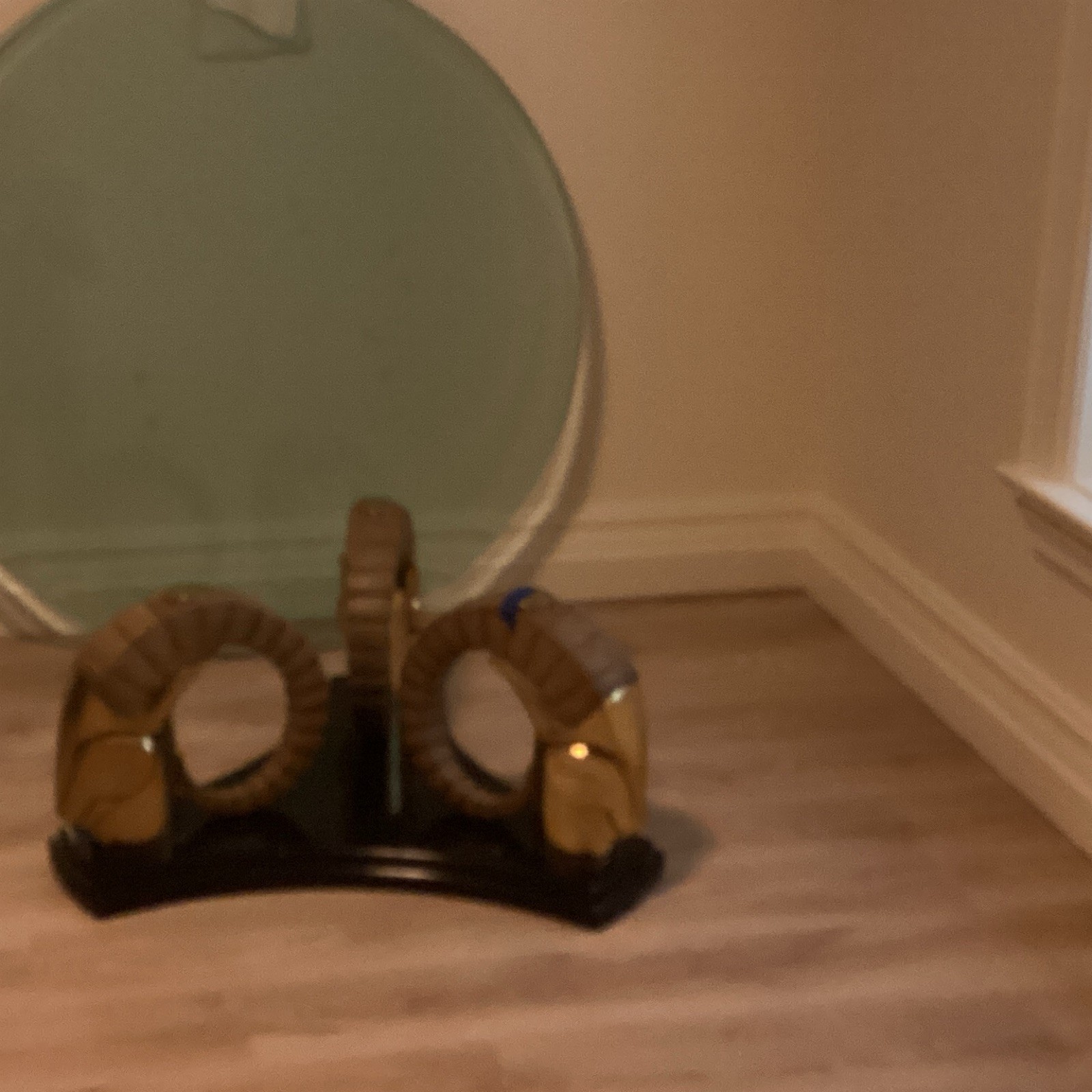 Drexel Heritage Rams Head table