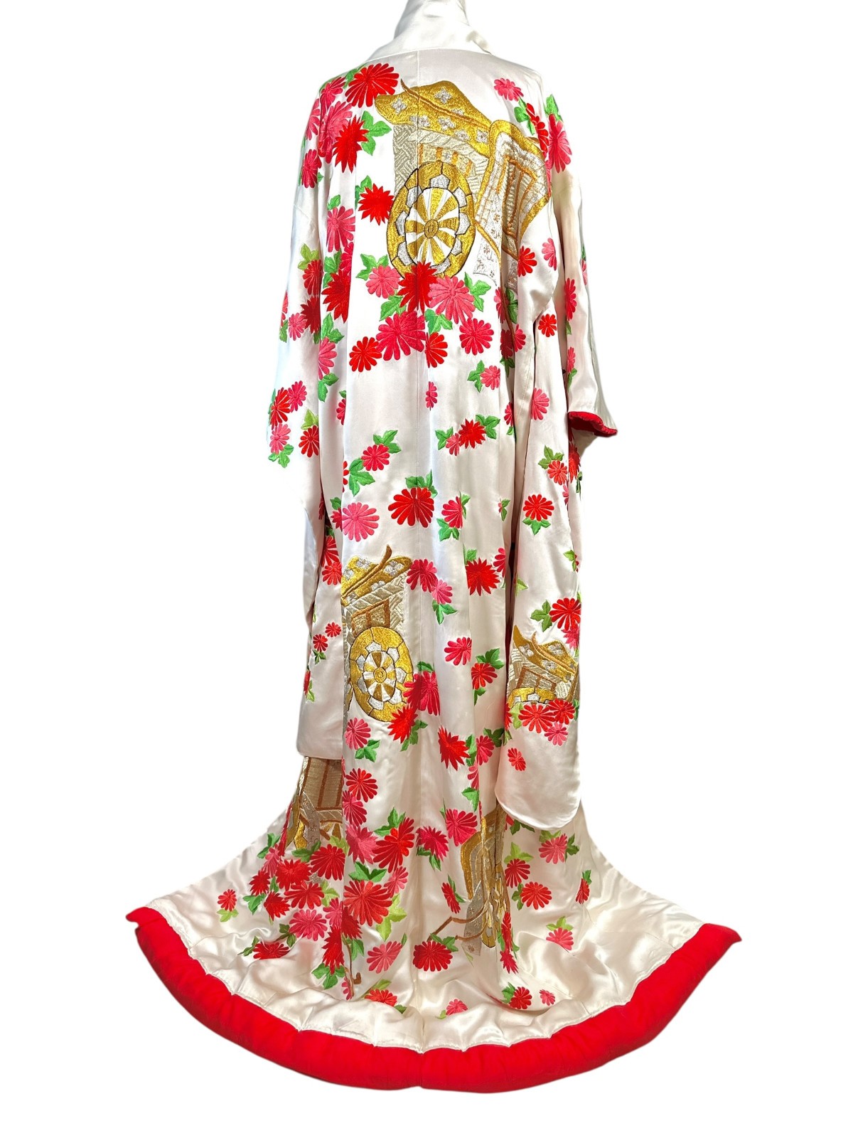Vintage Japanese Silk Uchikake Wedding Kimono Embroidered Goshoguruma Floral