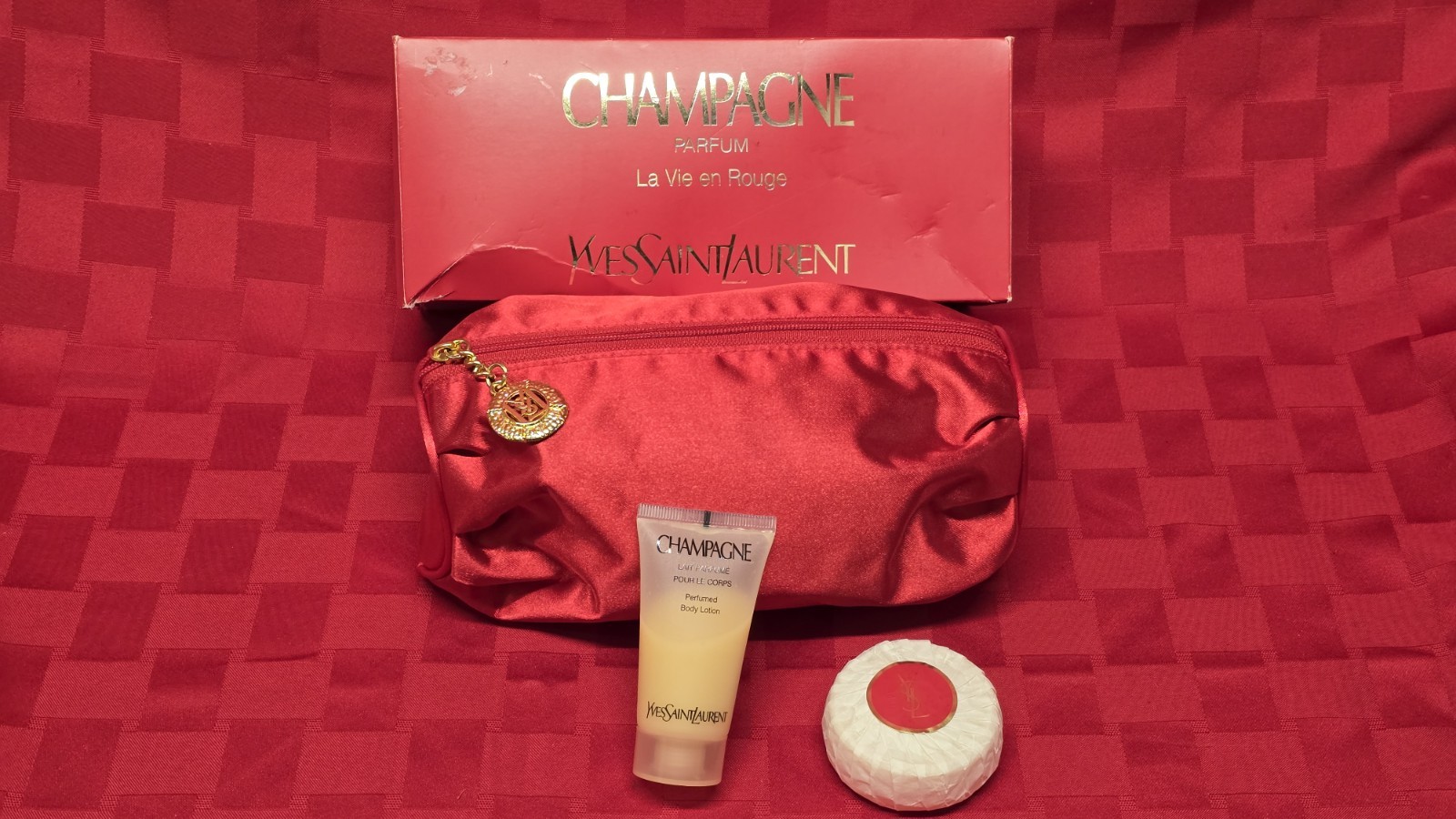 Set Champagne YSL + Body Lotion + soap + purse perfume for women