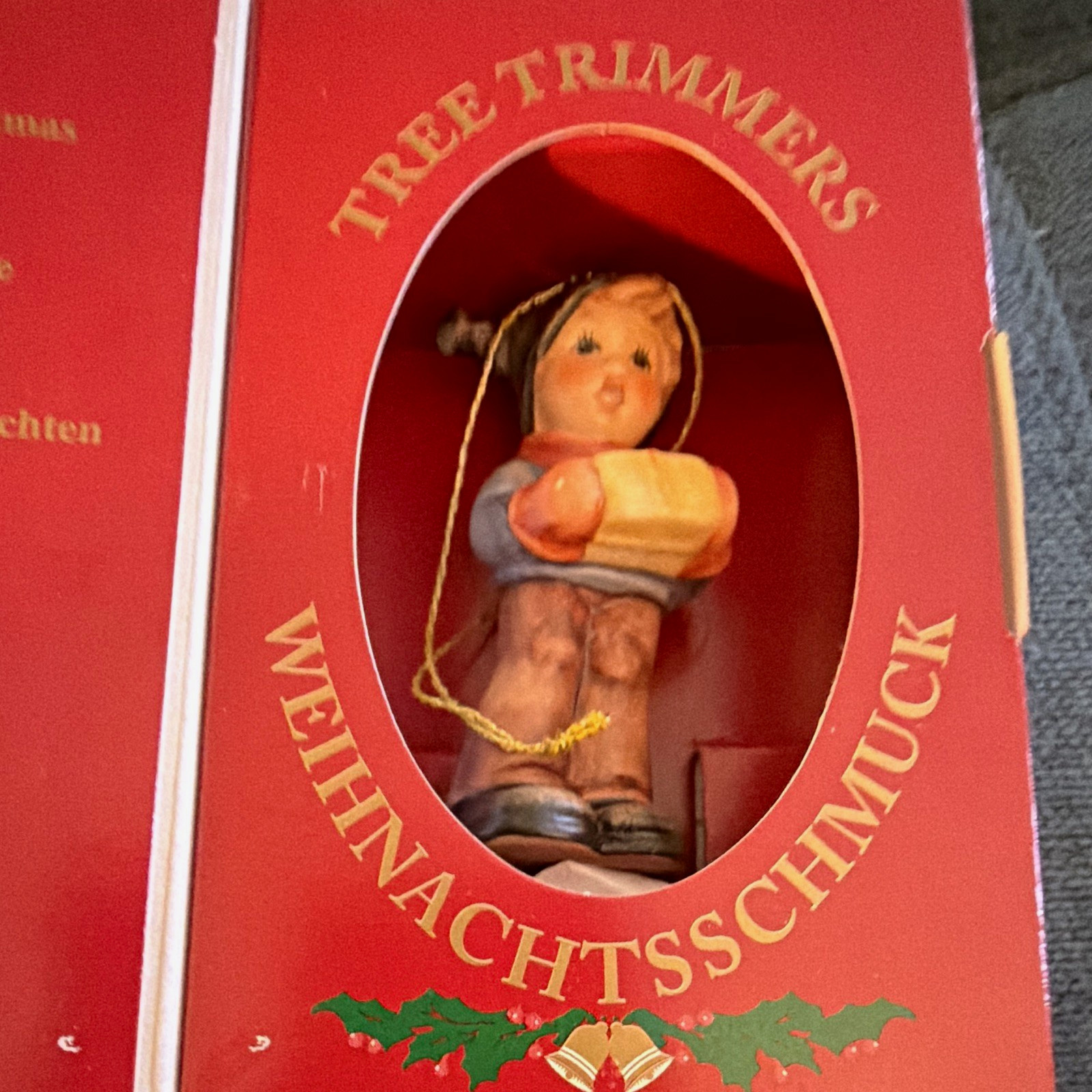 Goebel M.I. Hummel Tree Trimmers For Me? Porcelain Ornament #1675 3.25in