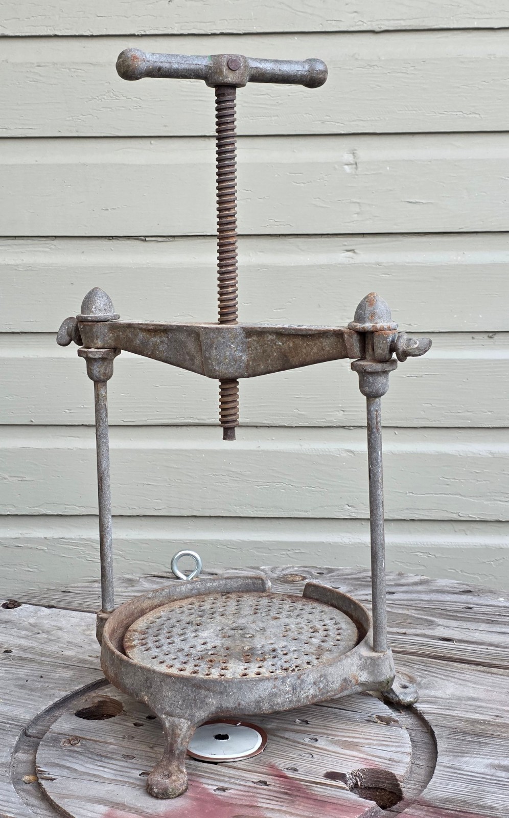 Rare Erie Griswold - Cast Iron No 3   10 Quart - Fruit & Lard Press