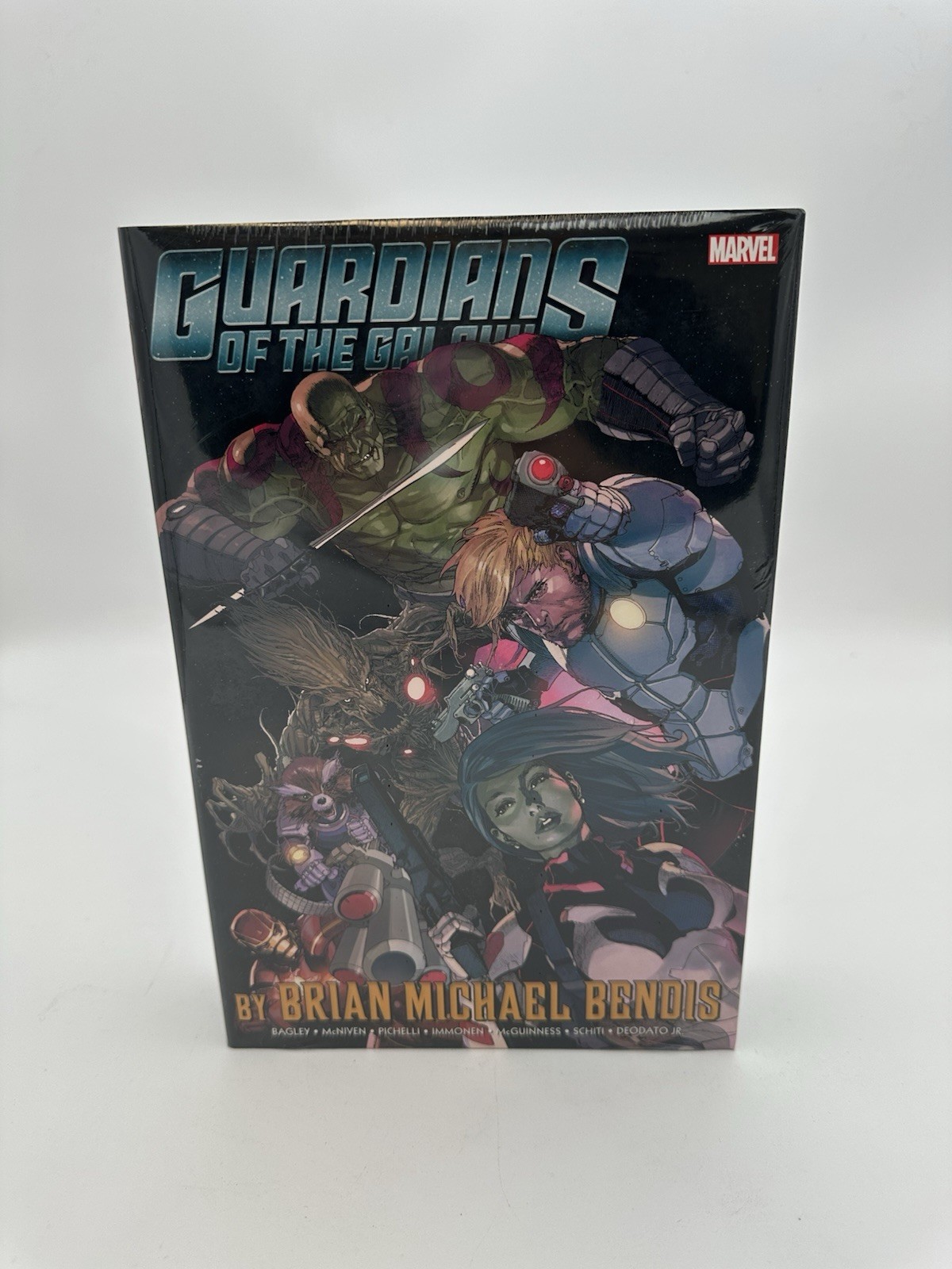 GUARDIANS OF THE GALAXY BY BRIAN MICHAEL BENDIS OMNIBUS VOL. 1 HC YU COVER