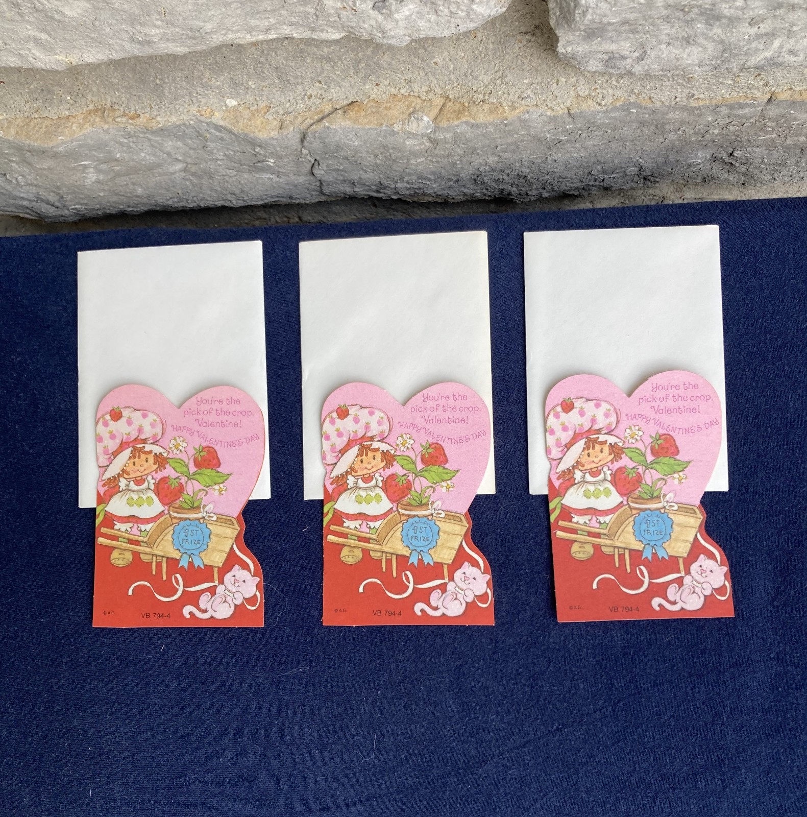 Strawberry Shortcake Valentines Vintage 80\'s - 3 Cards & 3 Envelops - NEW Unused