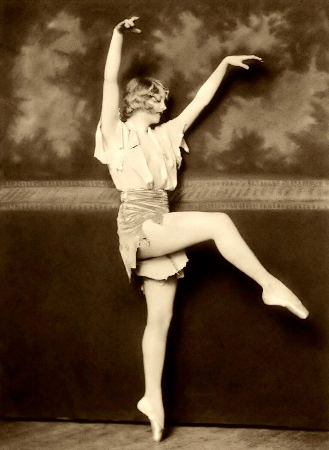 Zigfield Girl Dancing  1910 vintage old 8x10 Photo