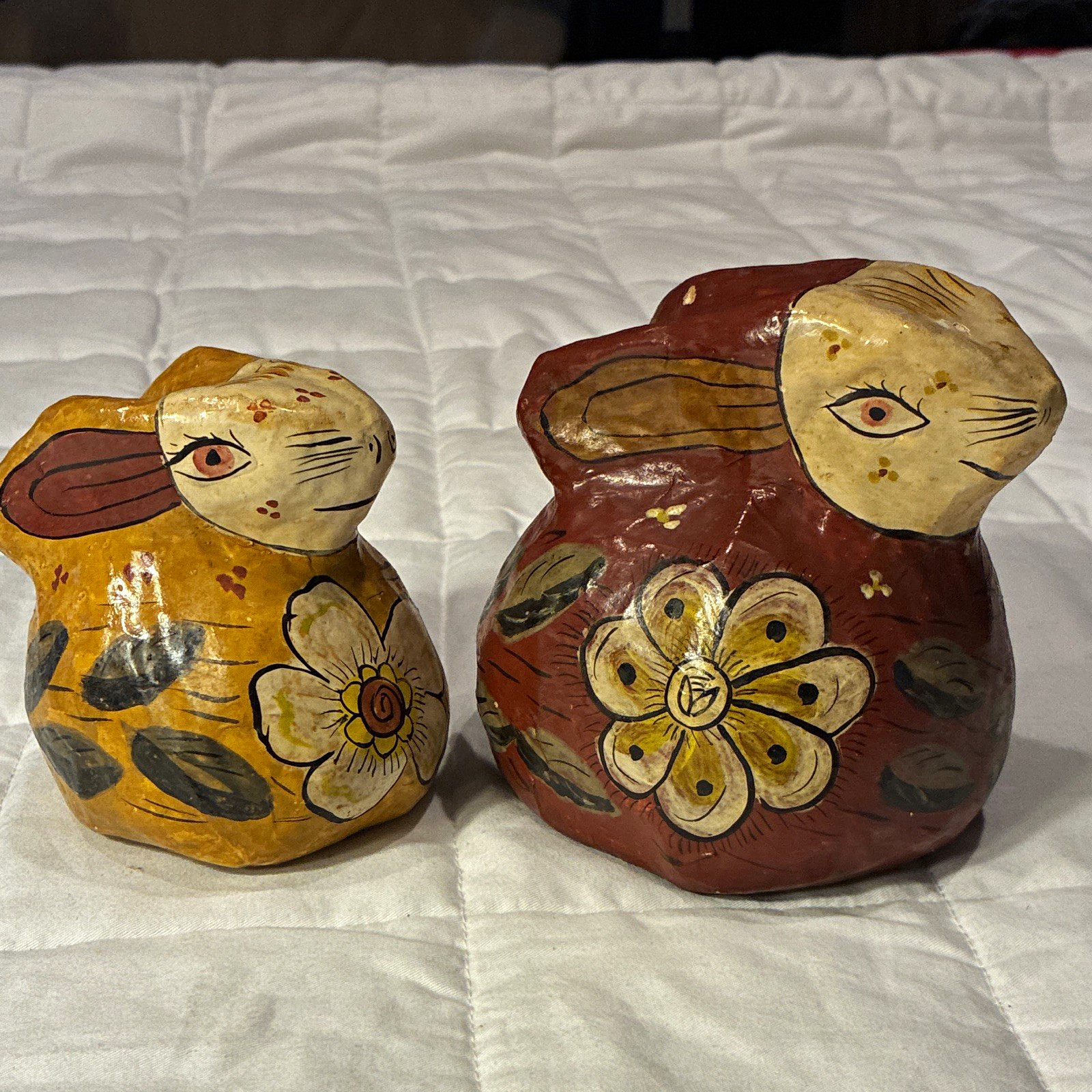 Vintage Antigua Guatemala Papier Mache Floral Rabbits Folk Art Sculptures