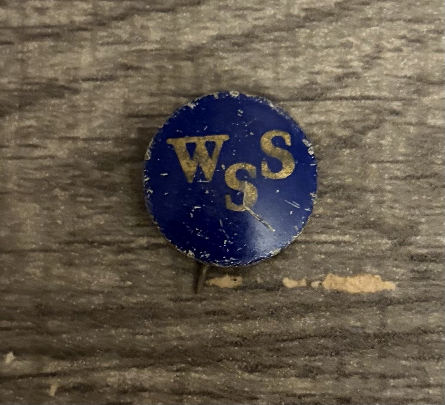 Vintage WWI WSS Blue With Gold Lettering Pinback Button