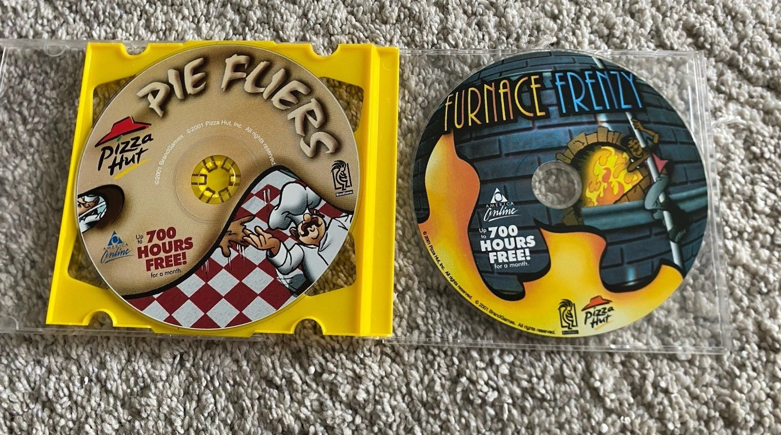 Set Of 2 Vtg Pizza Hut PC GAmES PIE FLIERS Furnace Frenzy Collectible Disc Cdrom