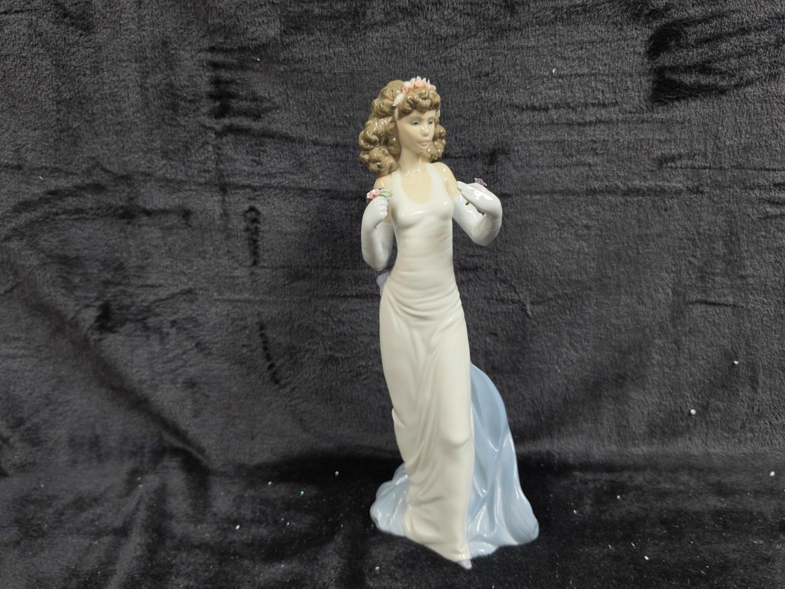 Lladro Figurine 6608 \