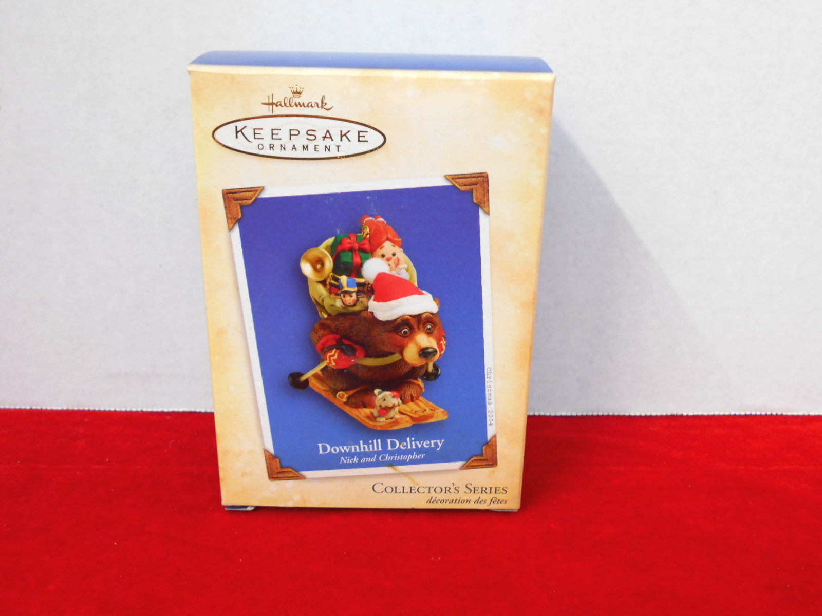 HALLMARK KEEPSAKE CHRISTMAS ORNAMENT \