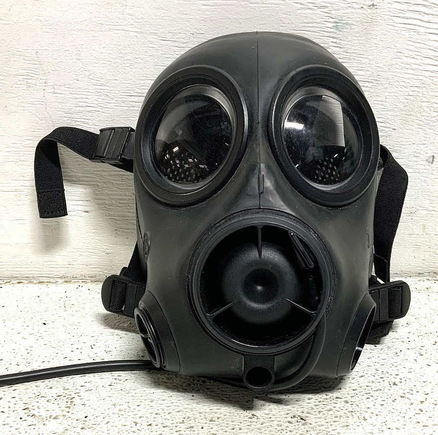 Avon FM12 CBRN Protection Respirator Gas Mask Size 1 UK 2001