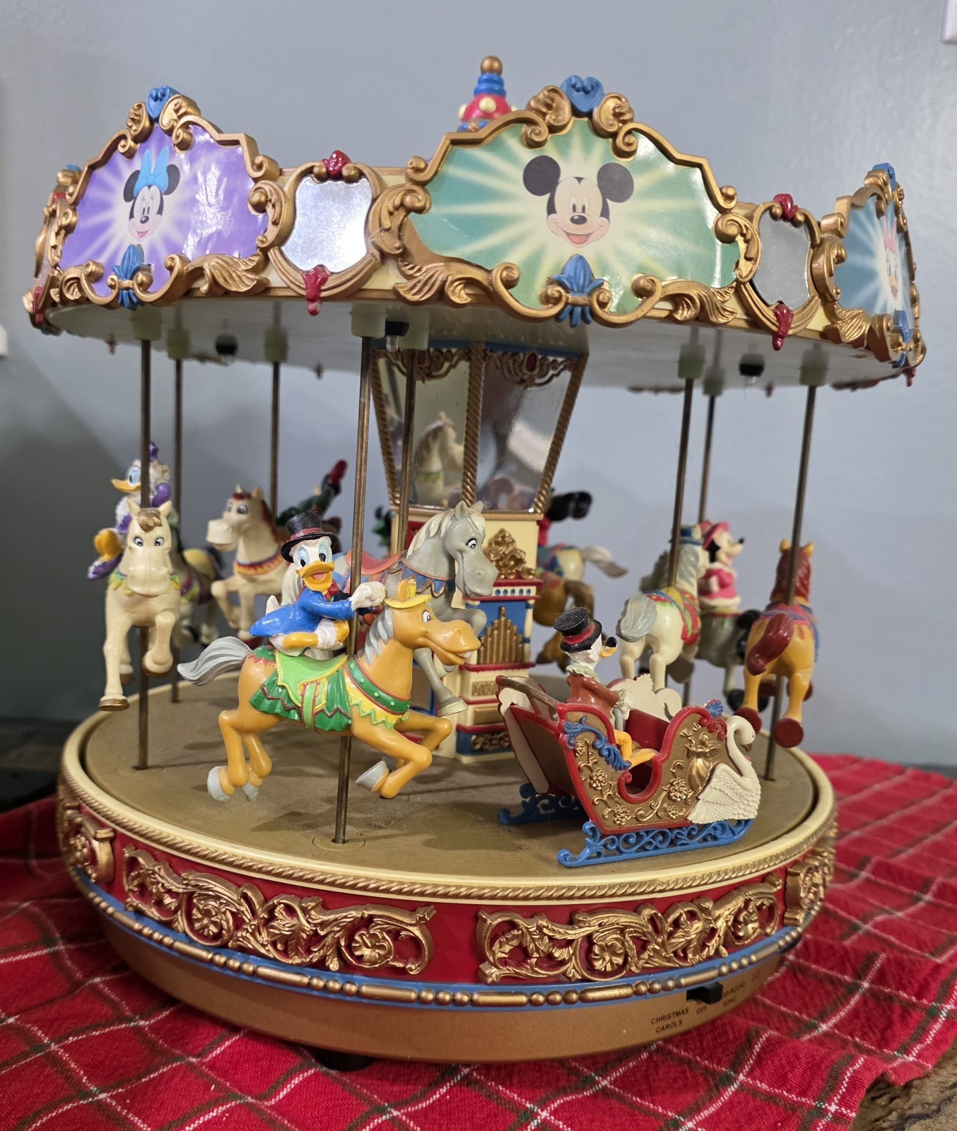 Rare Vintage 1993 Mr Christmas Mickey\'s Holiday Carousel - Decor Works 90\'s 