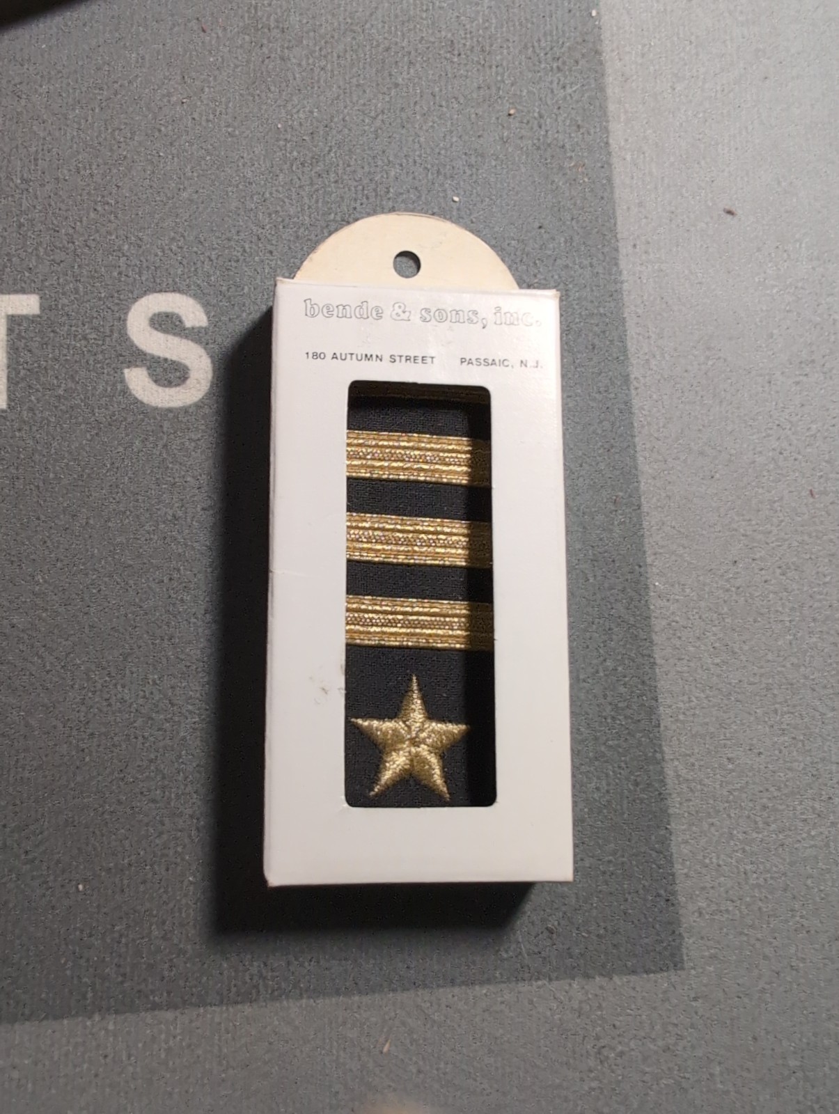 Vtg US Navy Captain O-6 Soft Shoulder Board Single Epaulet Bende & Sons In Box
