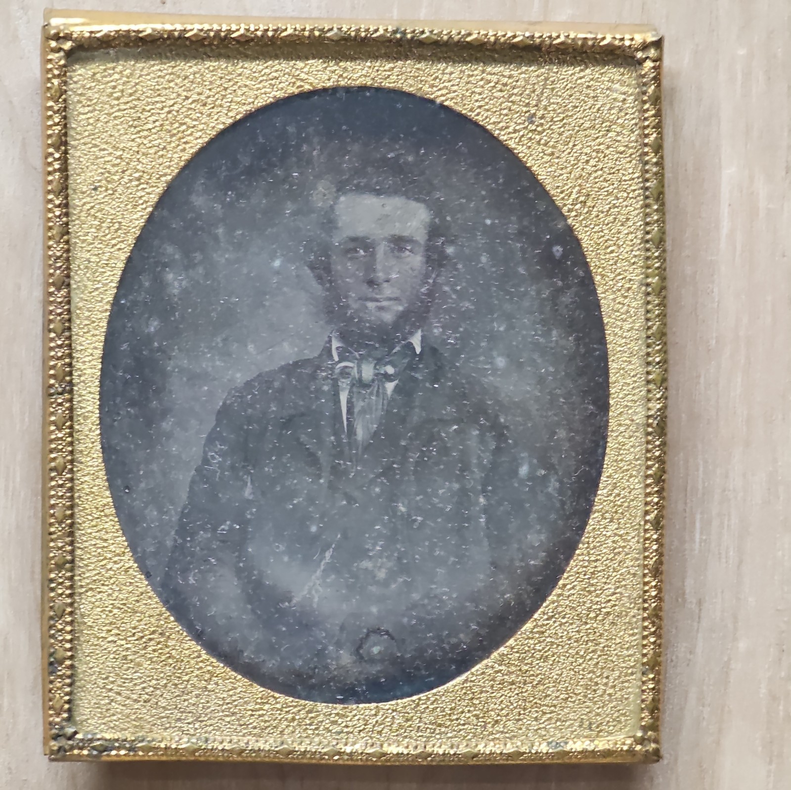 Antique 1/6 Plate Ambrotype / Tintype Photo Portrait Gentleman Chinstrap Beard 1