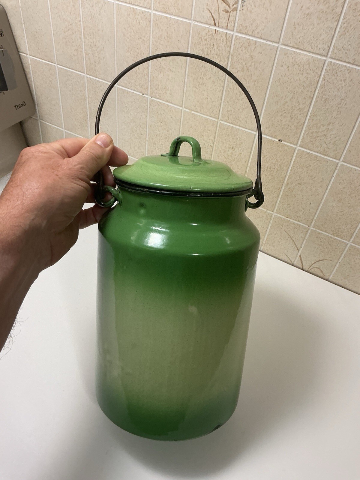 VERY RARE MINT GREEN IVORY FADE MILK/CREAM CAN 1900s GRANITEWARE ENAMELWARE