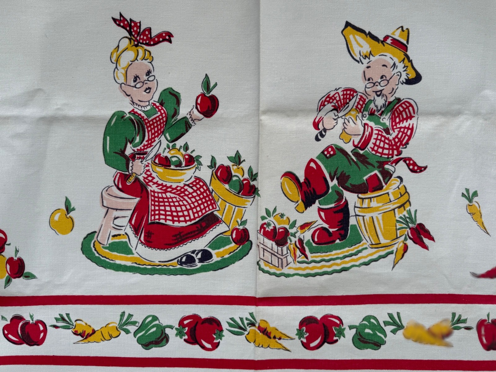 Vintage 1940\'s Broderie Tablecloth-Vegetables-Garden-Farmers-UNUSED
