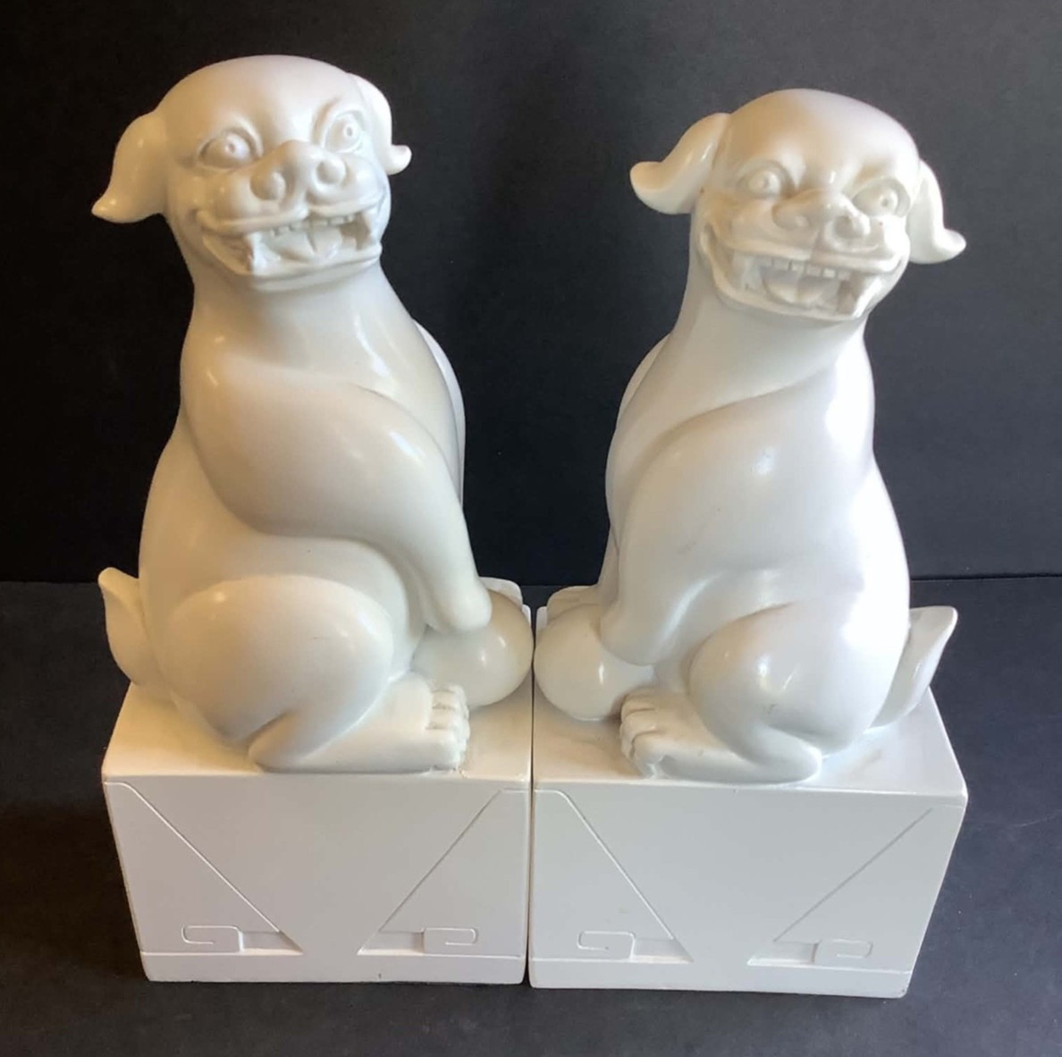 Pair of Jonathan Adler Happy Chic White Foo Dog Bookends Perfect Condition