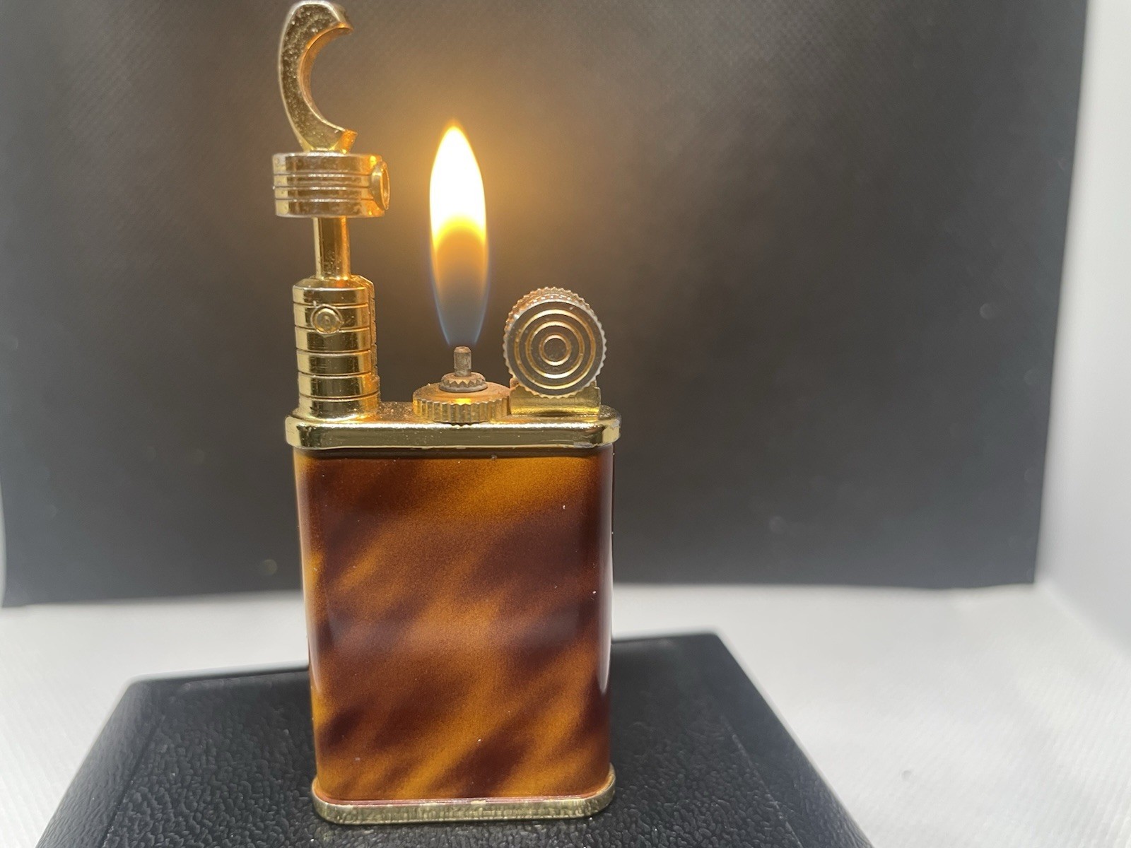 Vintage Working Colibri lift  Arm, Lighter Japan Serviced Old School Cool