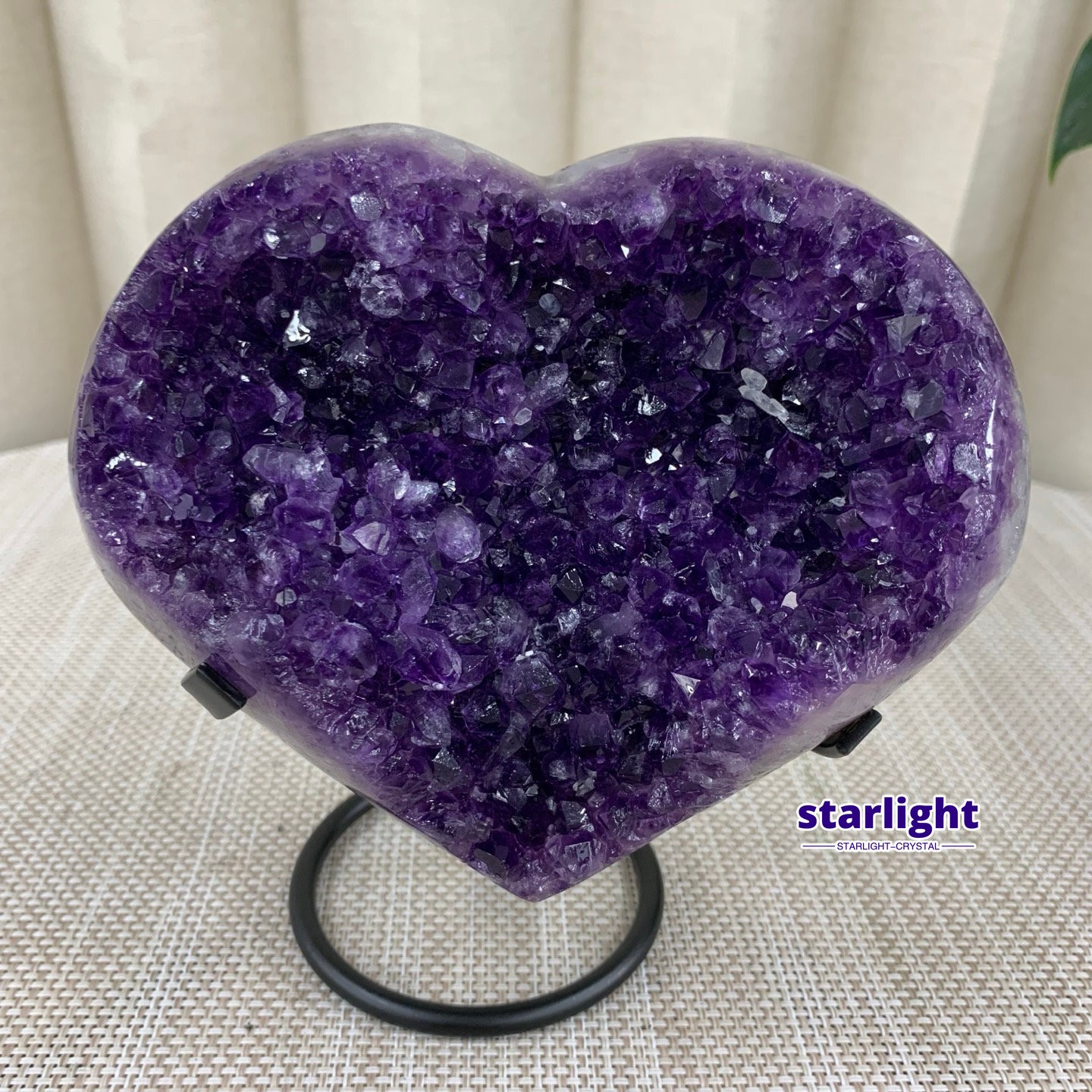 2.2LB   Natural Brazilian amethyst hand cut heart-shaped decoratio