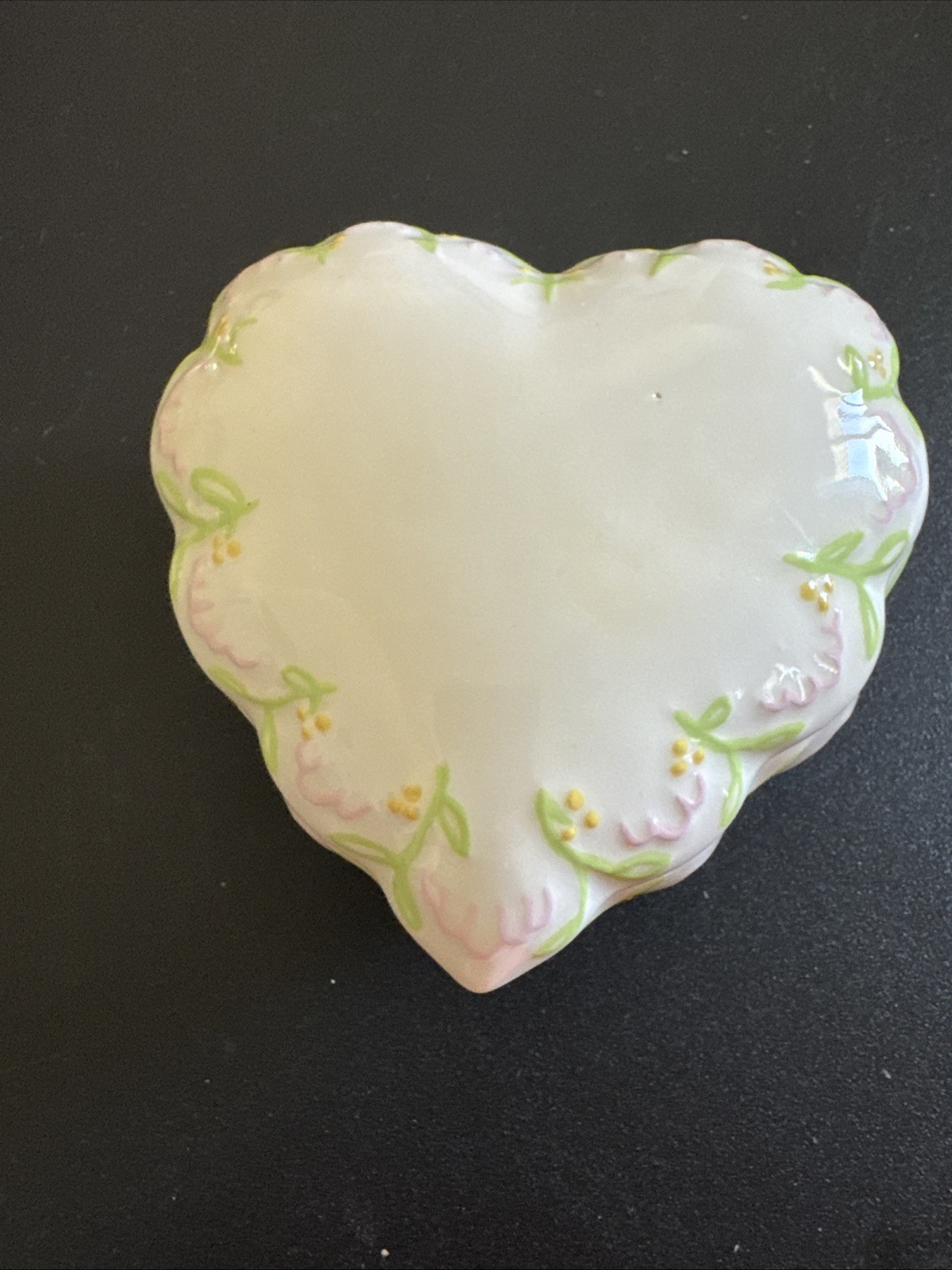Vintage Heart-Shaped Decorative Ceramic Box