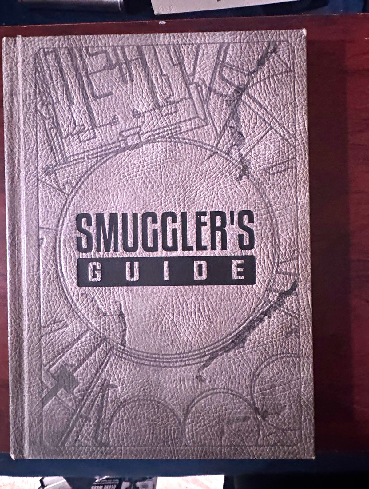 Star Wars Smuggler's Guide Hardcover Book very rare book. No case