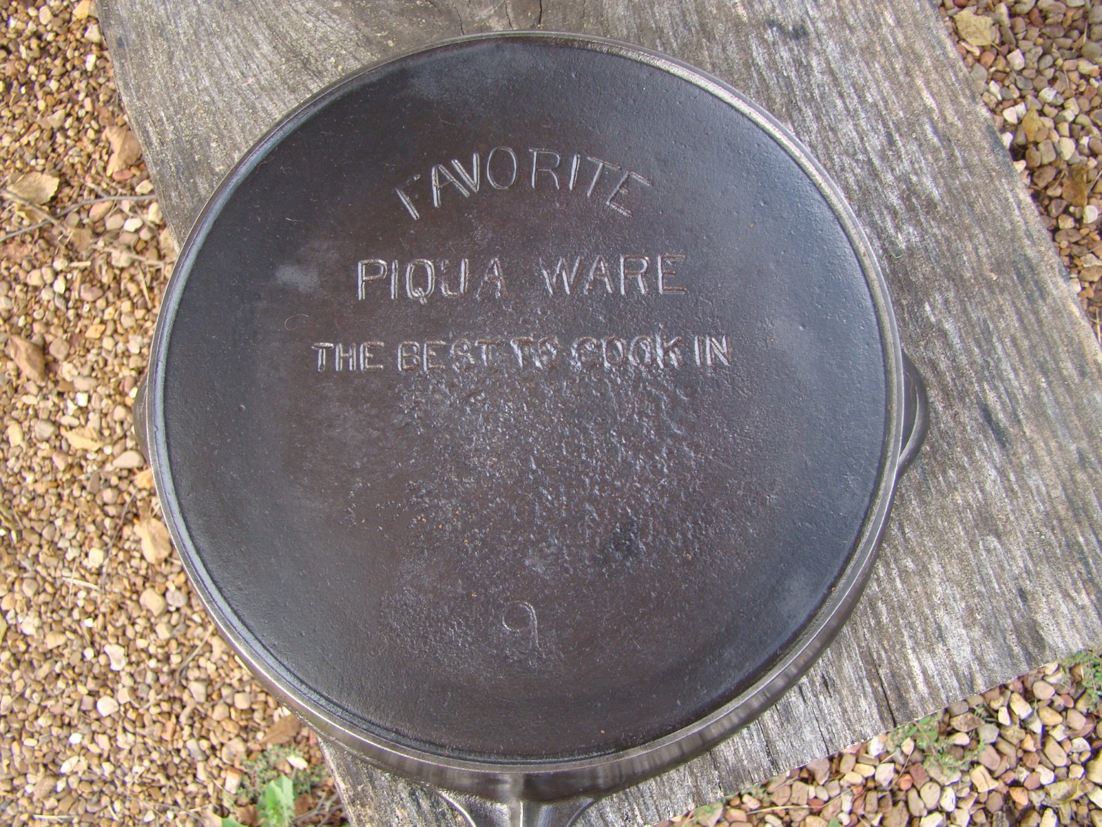 Piqua Ware Cast Iron Skillet #9 The Best For Cooking