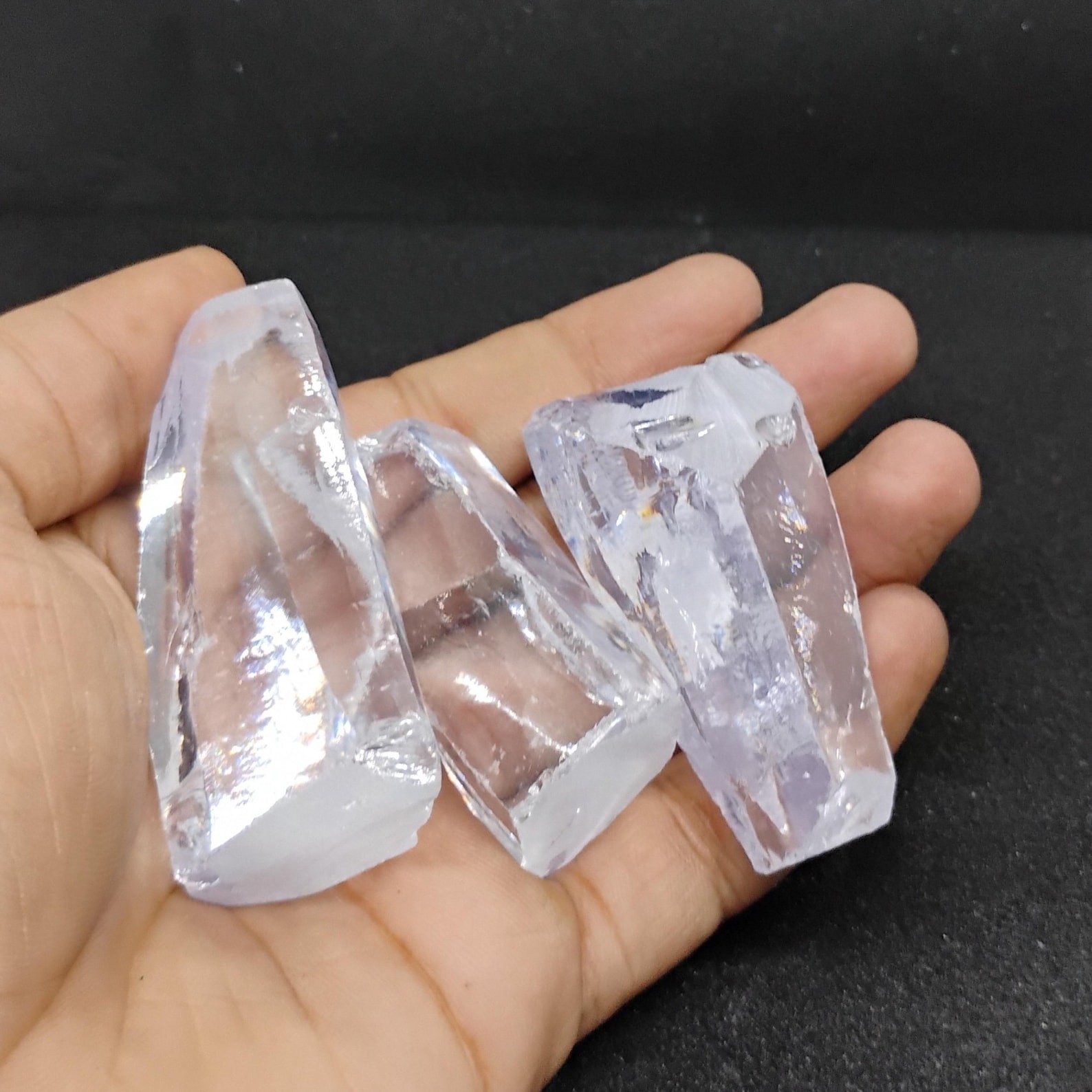 Premium Raw White Zircon Rough 500‑600  Ct ‑Sourced, AAA Premium