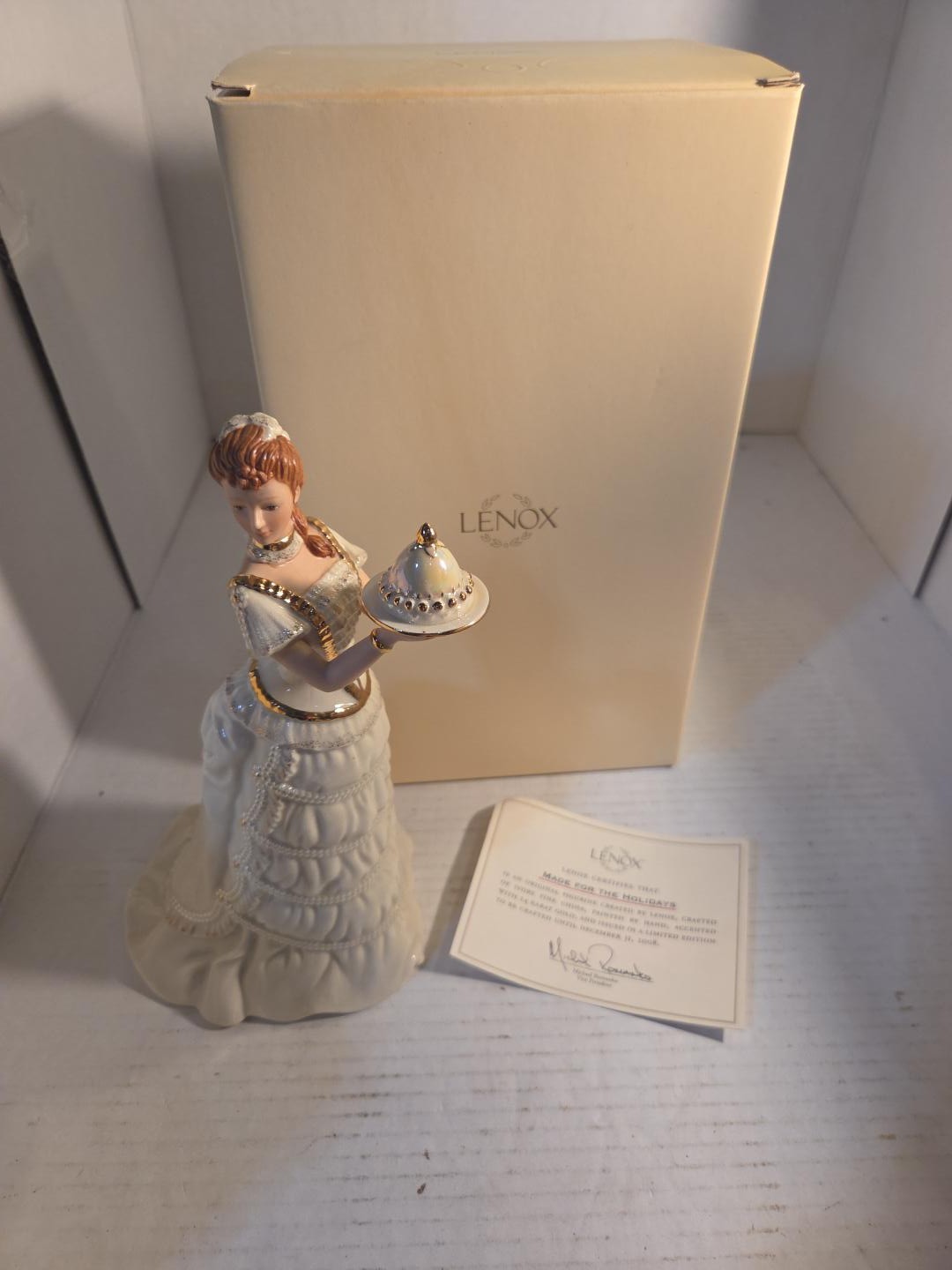 Lenox Made for the Holidays Lady Figurine 2008 Limited Edition 24K Gold W Box