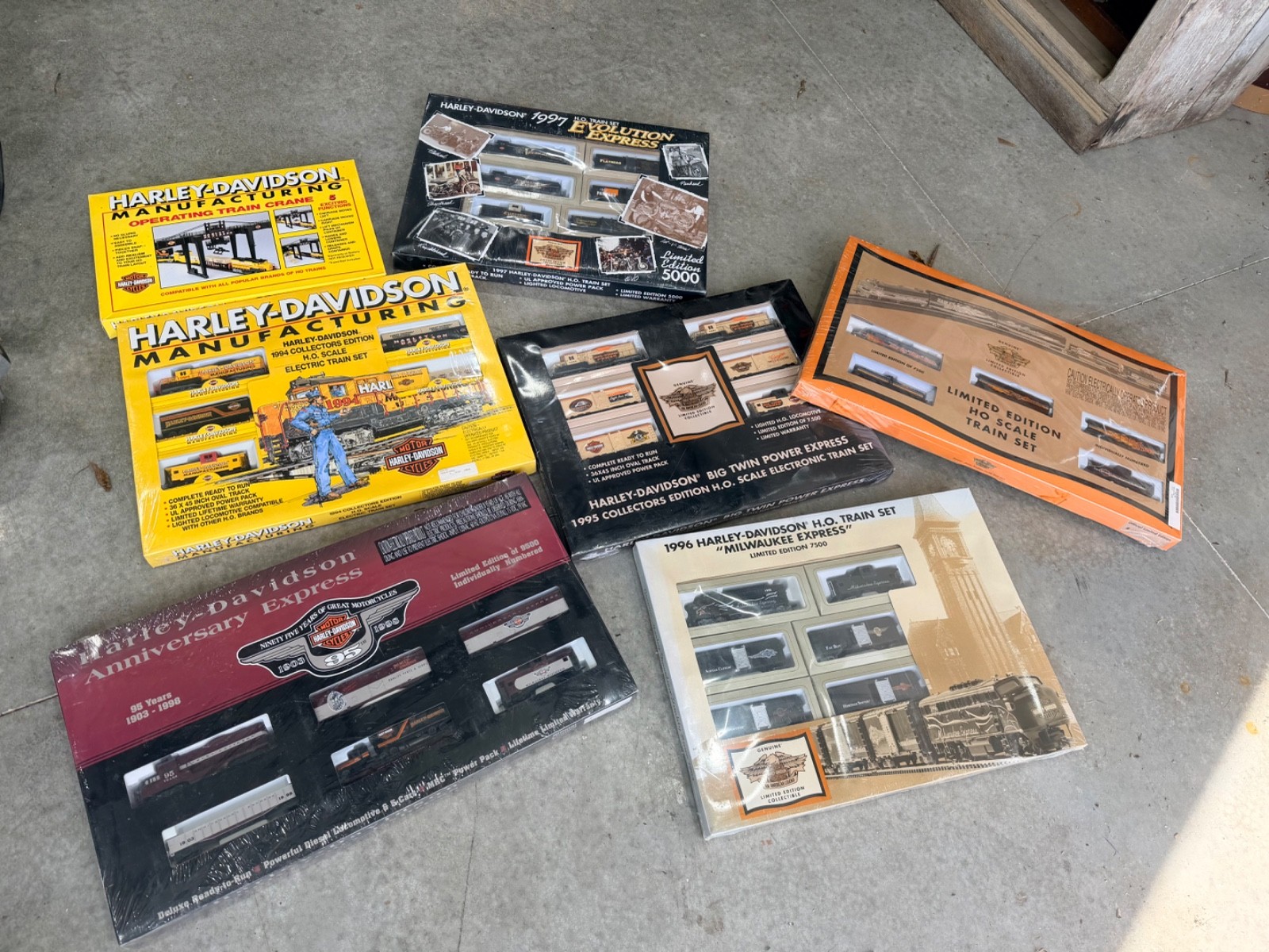 Vintage Harley Davidson Train Motorcycle Collectors Set Lot SEALED NEW 90s