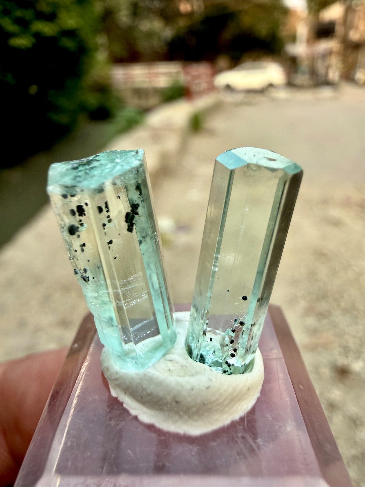 Top Quality Sky Blue Aquamarine Transparent and Terminated Crystal 10 CTS