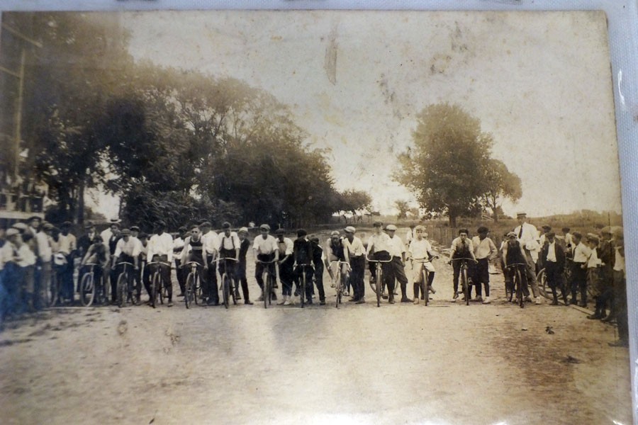 Antique Vintage 1910s 1920s Bike Bicycle Race Photo Photograp[h Starting Line