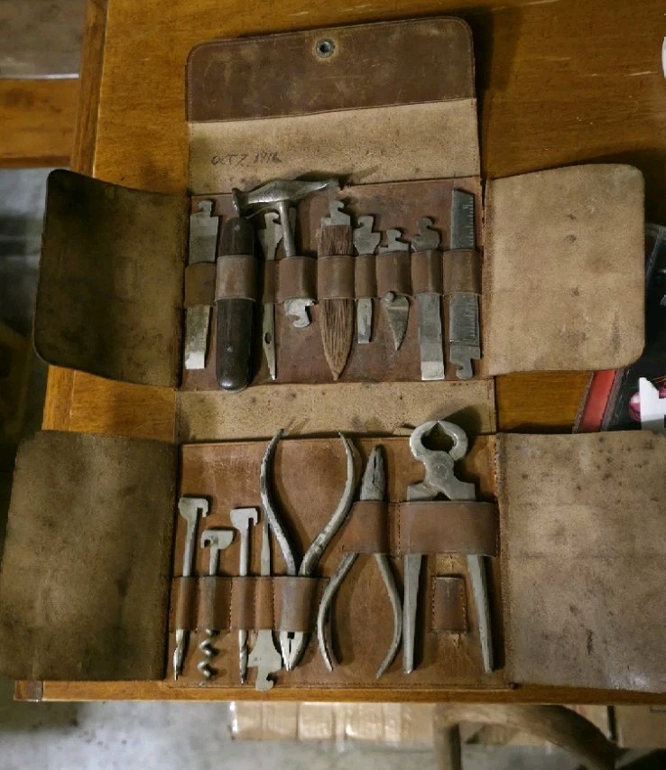Vintage German WW1 1916 Interchangeable Multi-tool Kit (Hugo Berns) (Hubeo) 16pc