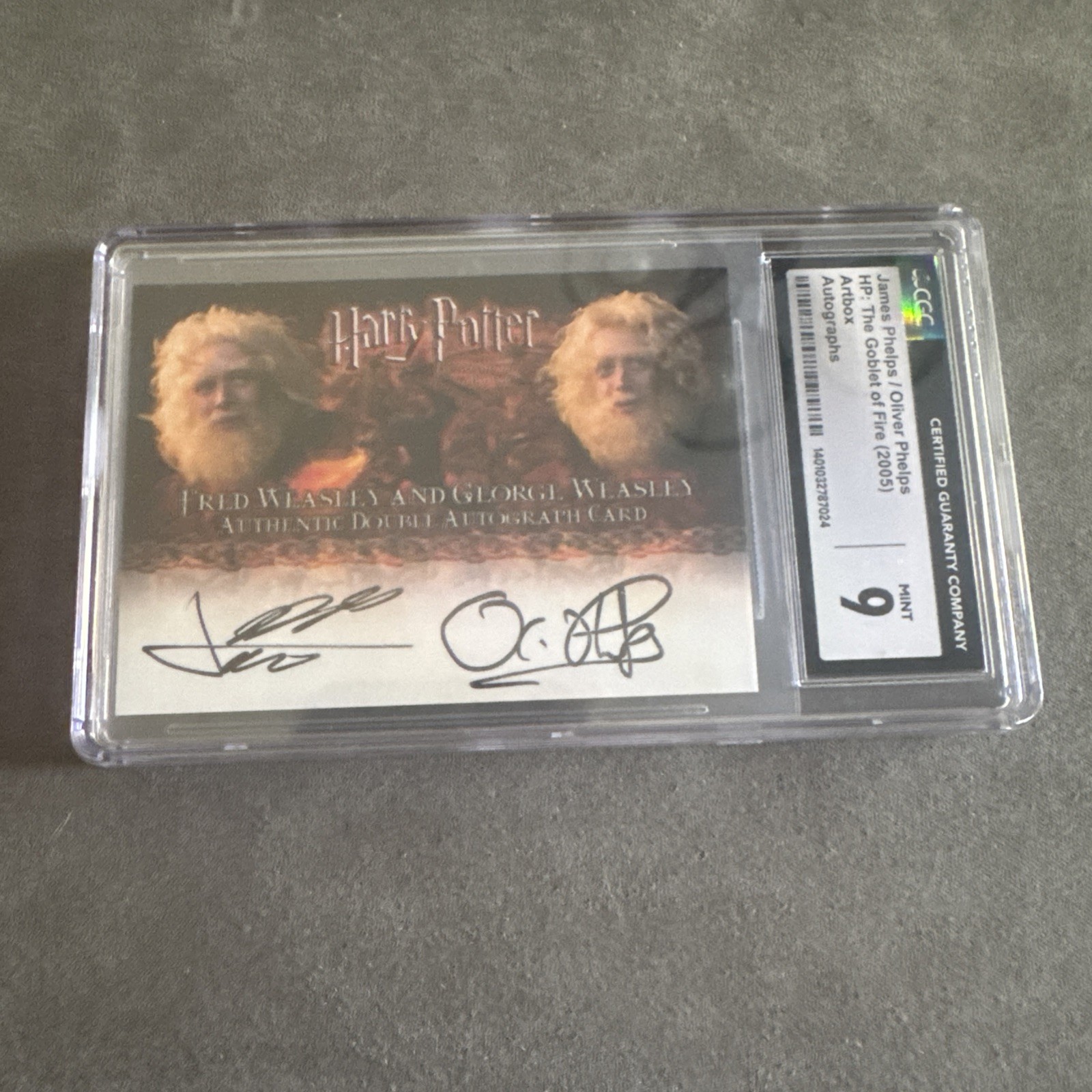 2005 Artbox Harry Potter GOF Fred Weasley and George Weasley Auto CGC 9