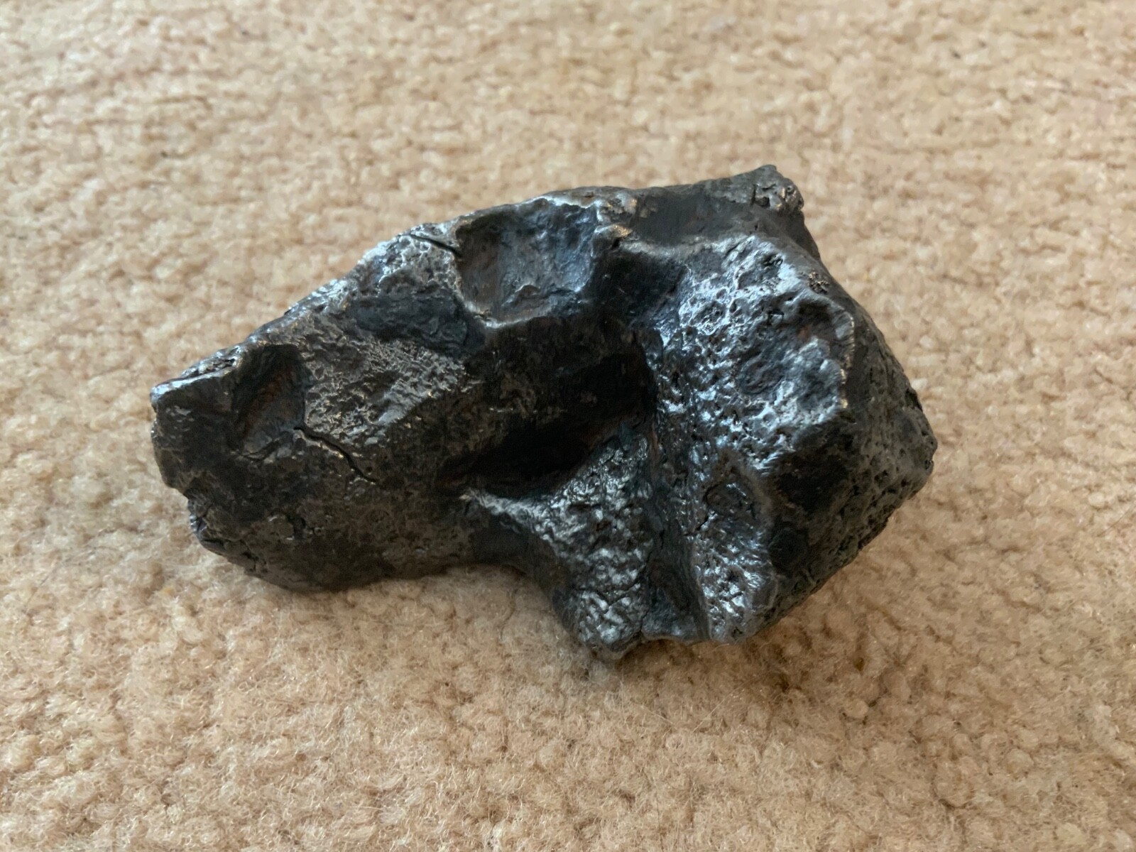Meteorite, iron, Campo Del Cielo, Argentina, large size at 549g