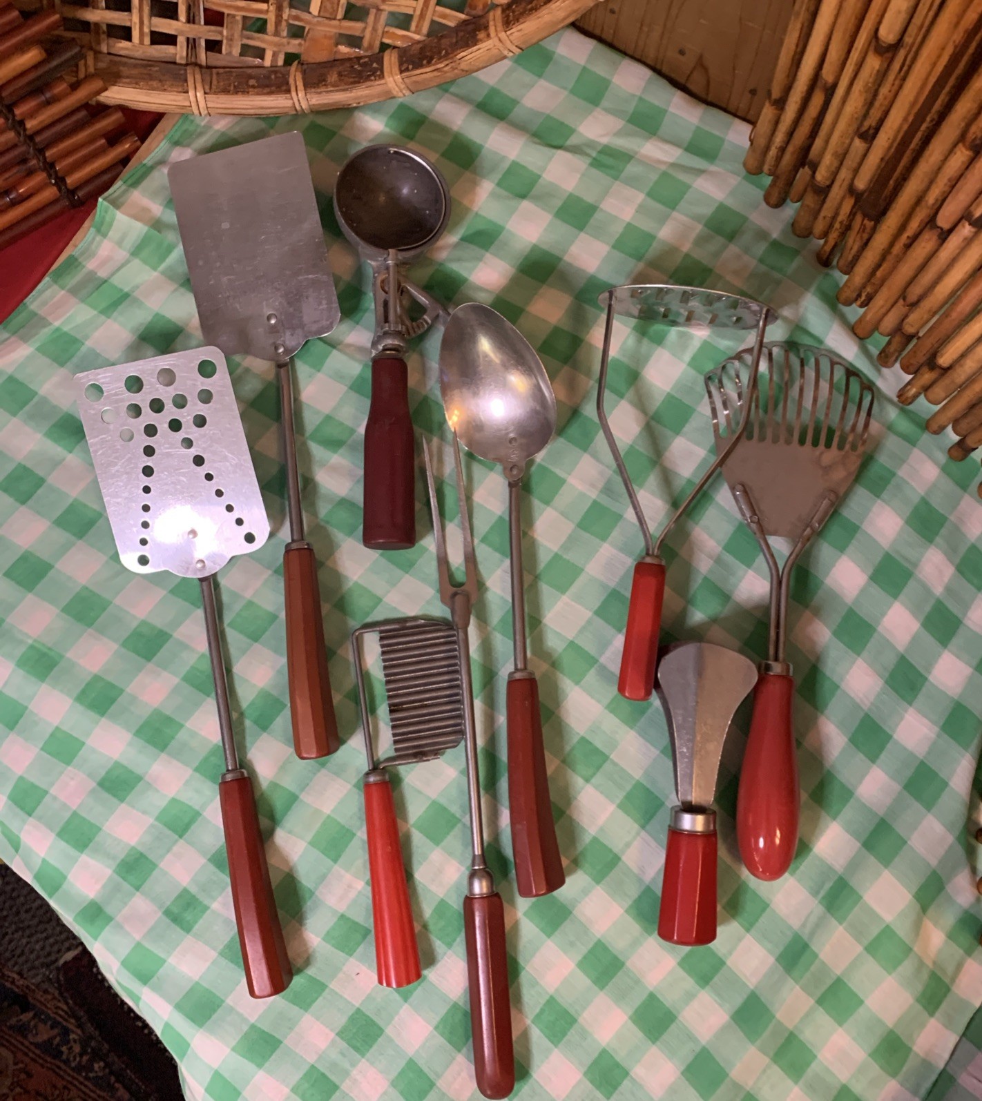 Bakelite BBQ And Picnic Utensils 9 Pieces 1920's-1940's.No Scratches,cracks,rust