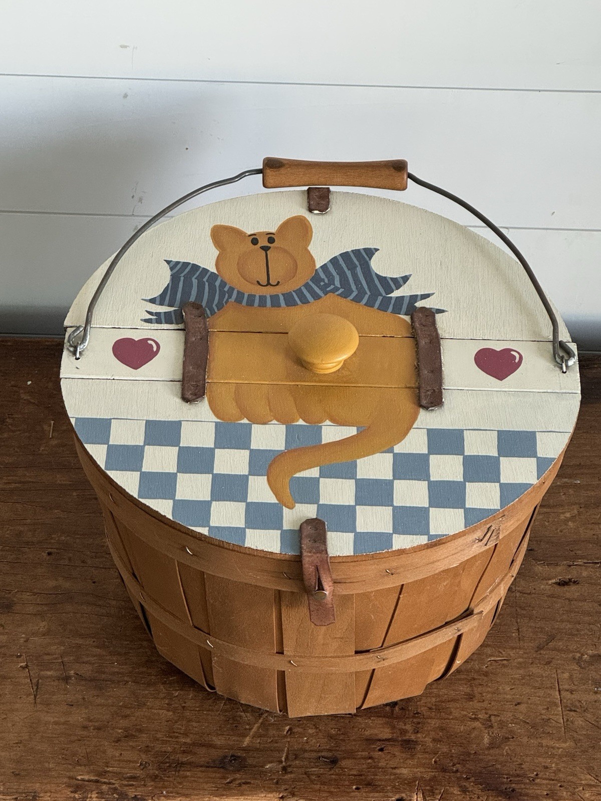 Vintage Wood Basket w/Lid Orange Cat Hand Painted Primitive Farmhouse Folk Art