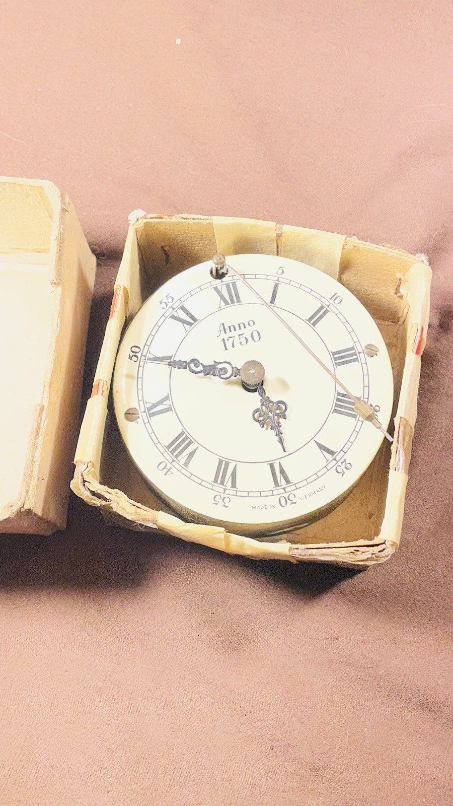 Antique Anno 1750 Sawtooth Gravity Clock Movement Porcelain Dial