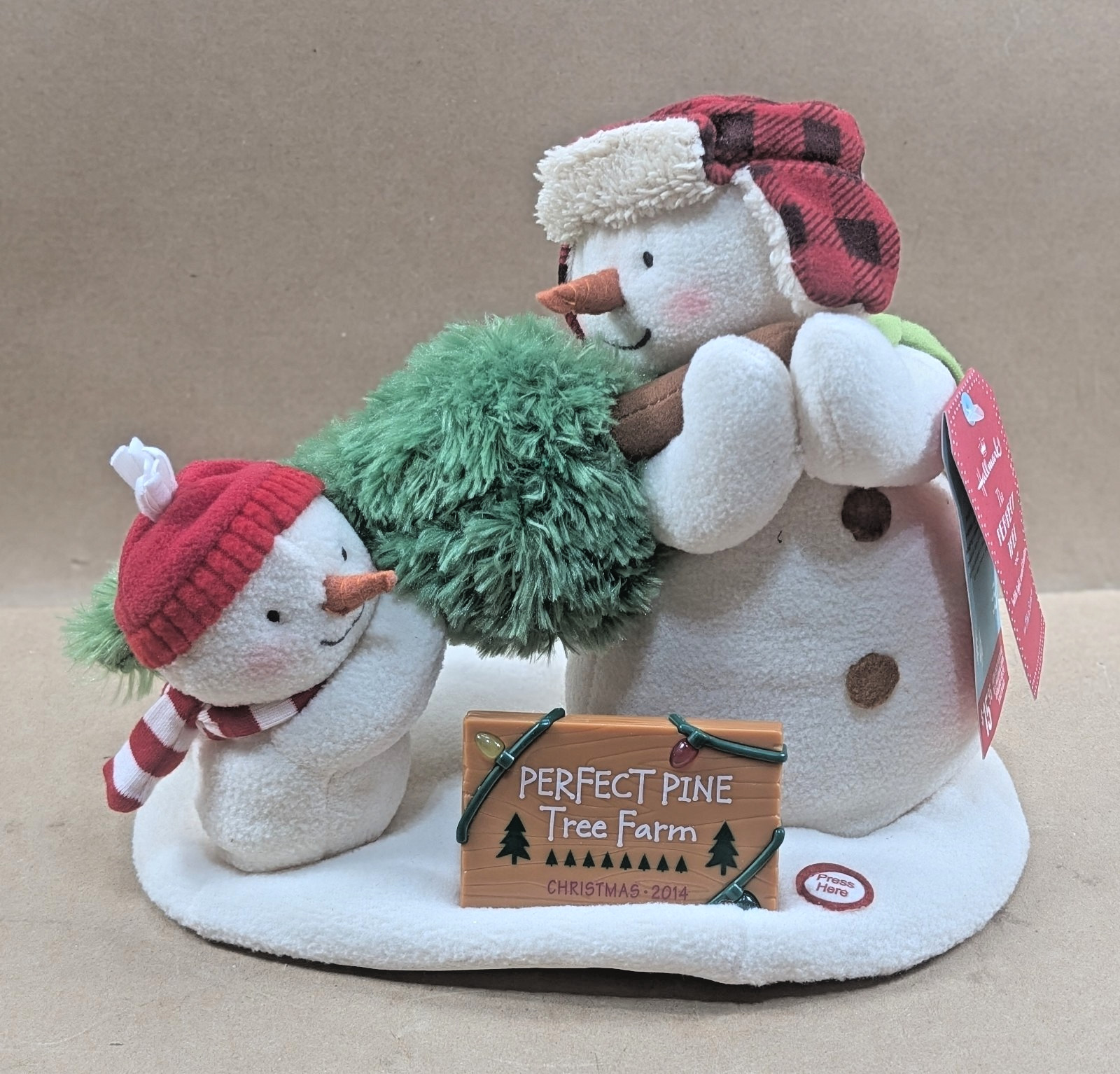 2014 Hallmark Jingle Pals Perfect Pine Tree Farm Lights Musical Snowmen NWT