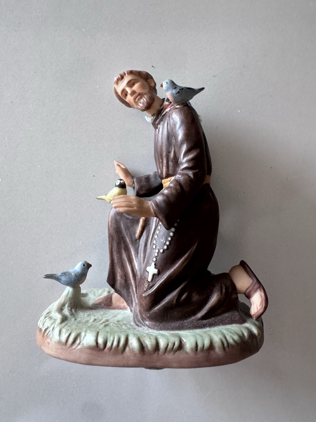 Ceramica Excelsis St Francis 1987 Kneeling Holding Birds 5000/617 Roman Inc