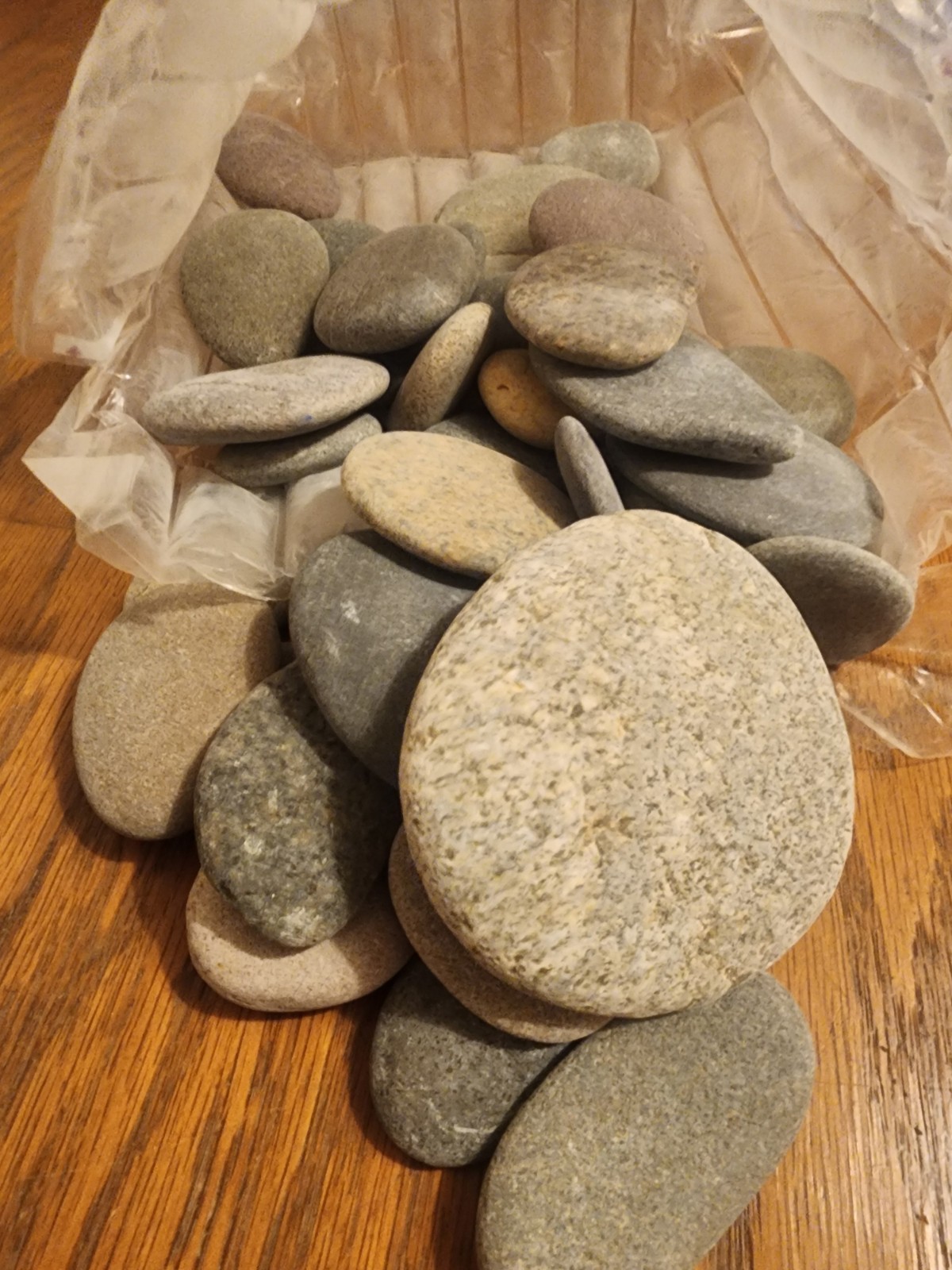 Pack Of 50 Skipping Stones, Painting Rocks Various Sizes. Natural River Rock USA