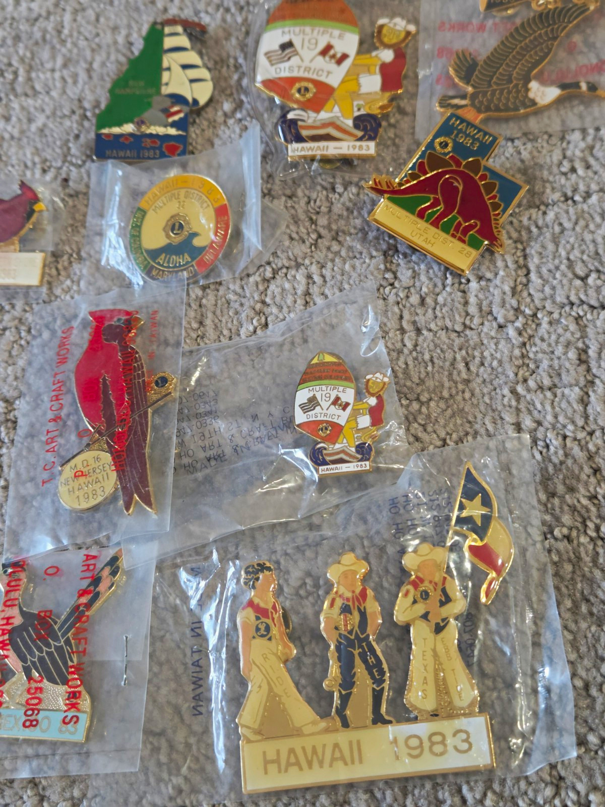 Lot 10 Lions Club Pins Hawaii 1983 Honolulu Multiple District 19 22 Cardinal