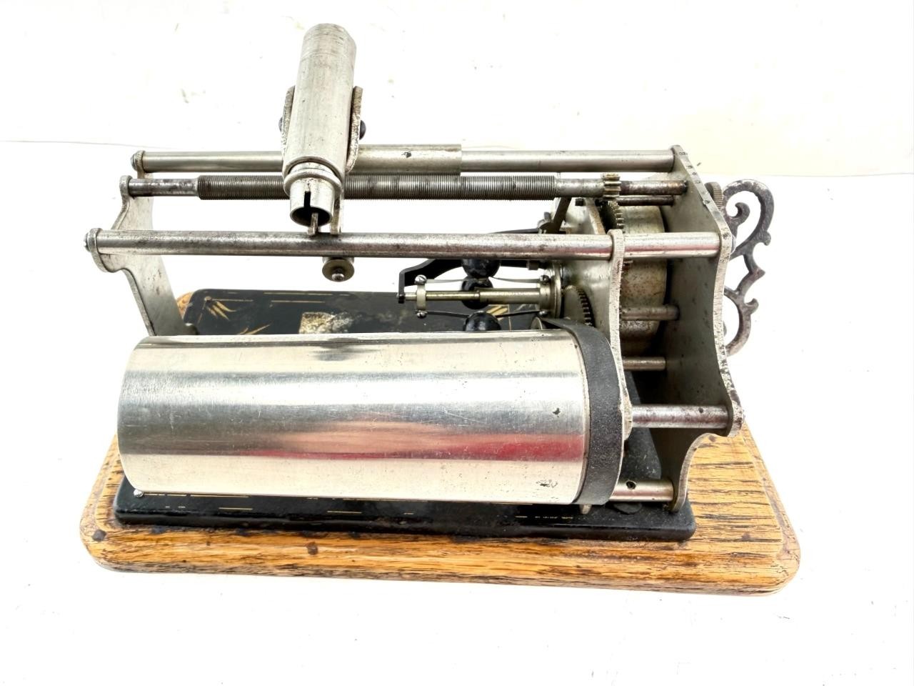 Antique c. 1901 Rare Busy Bee Graphophone Phonograpgh