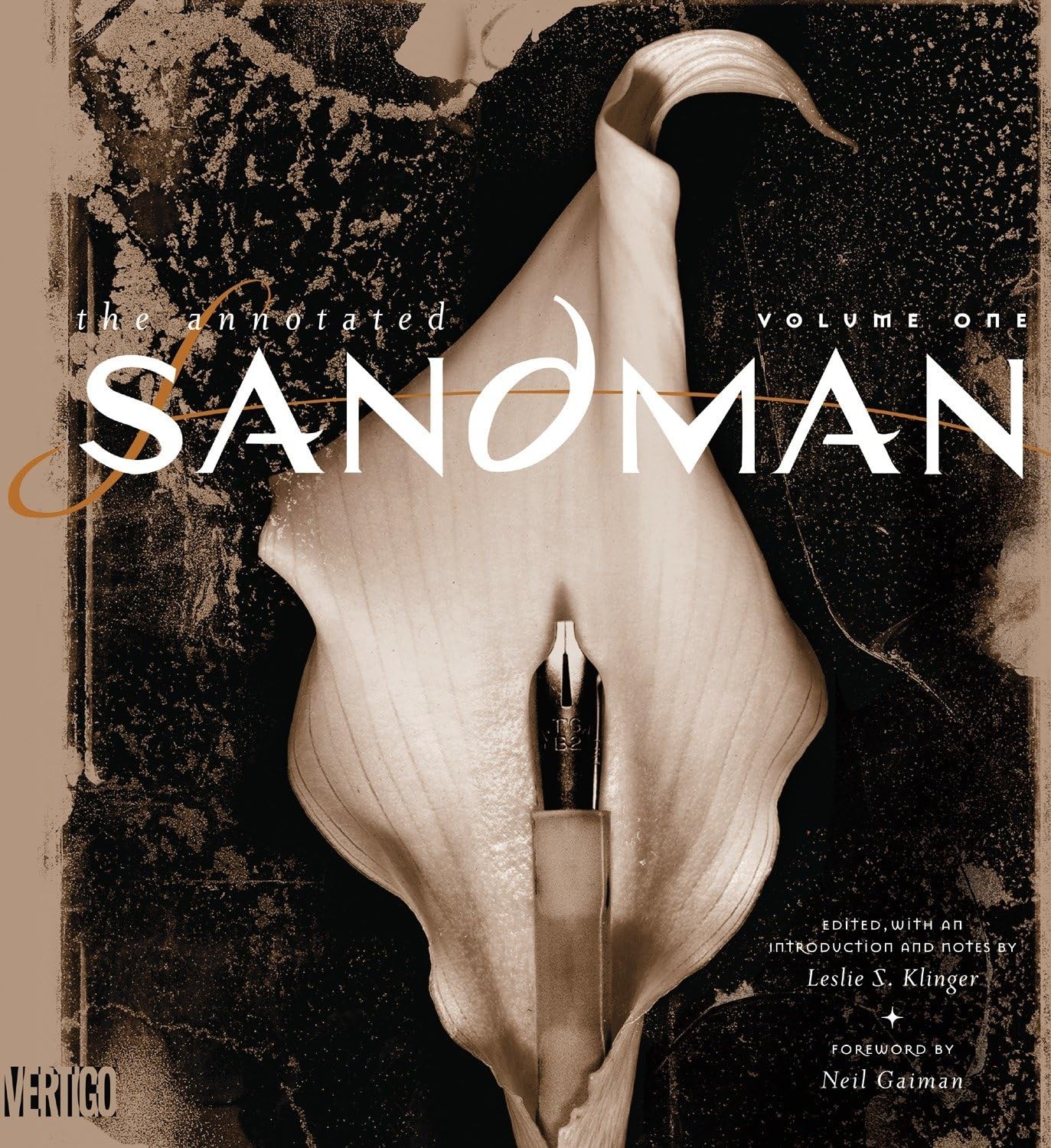 Annotated Sandman Vol. 1 by Neil Gaiman - Hardcover 2012 - VERY GOOD