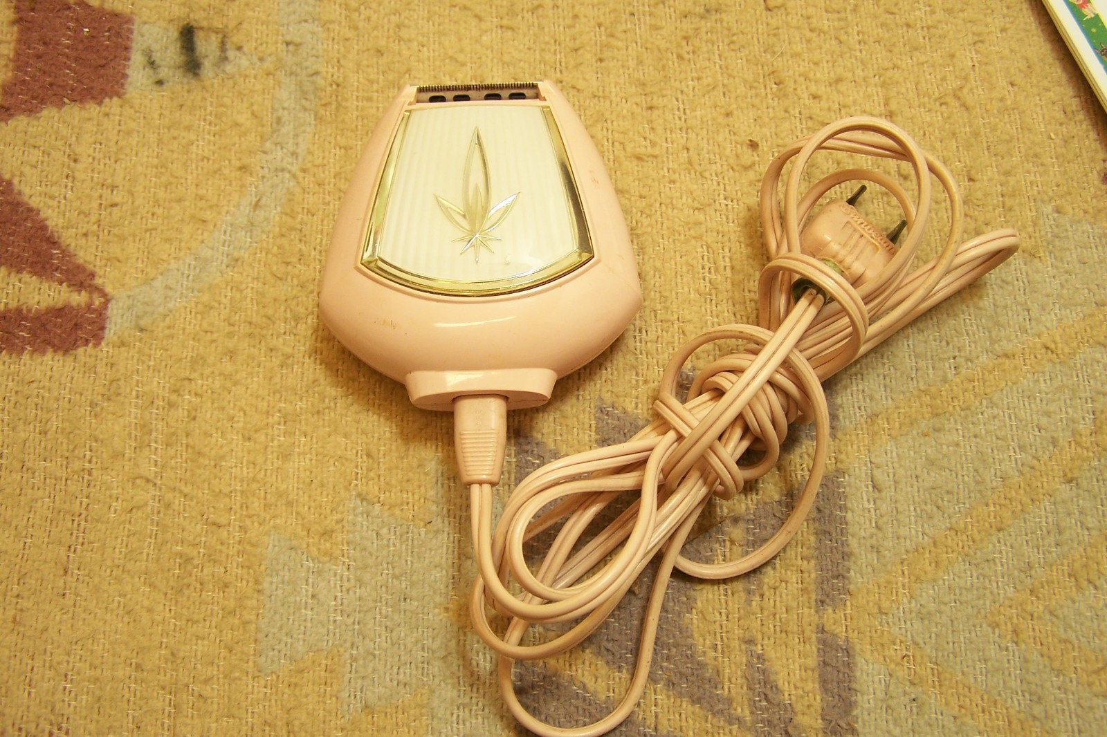 LADY SUNBEAM PINK WORKING SHAVER