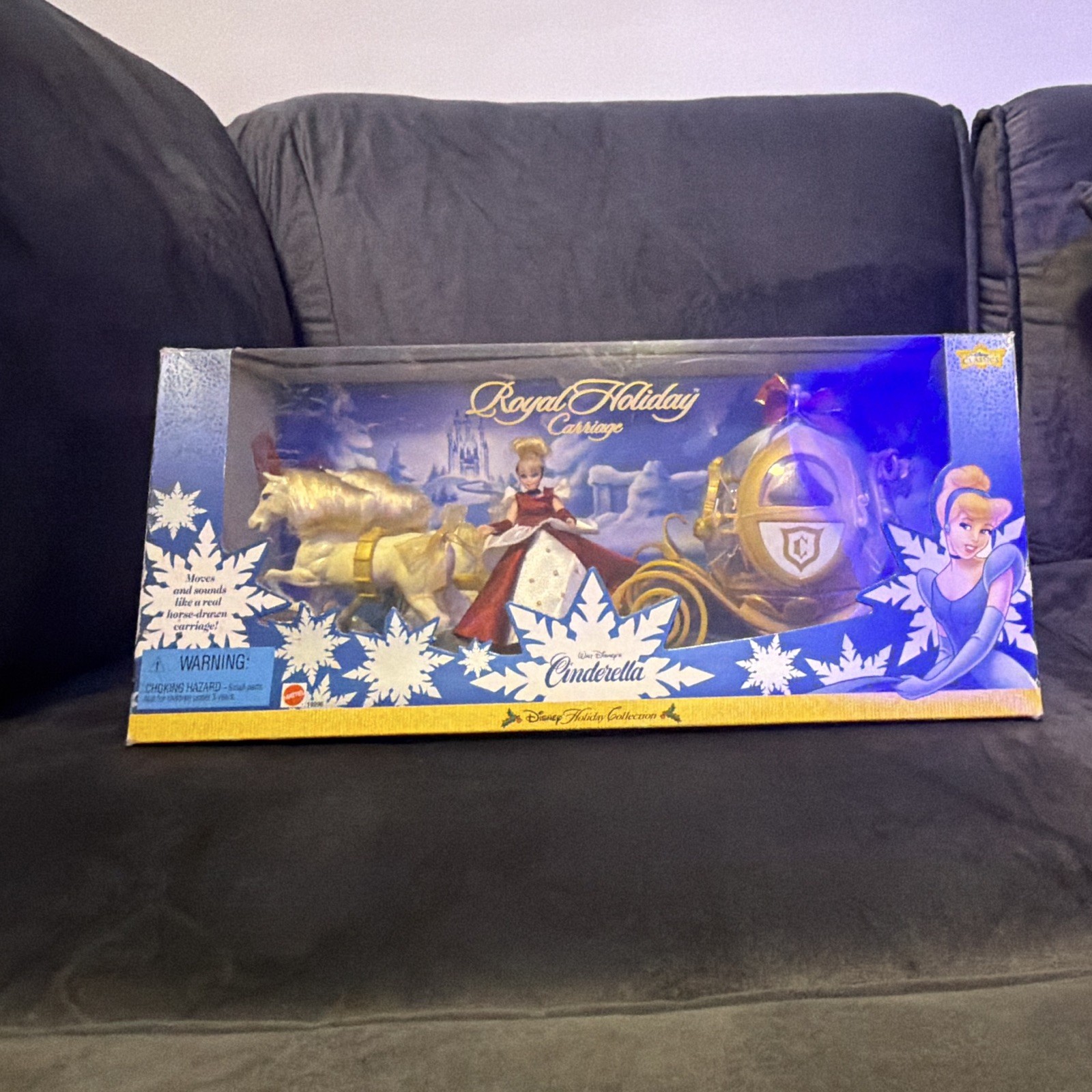 Disney Cinderella Royal Holiday Carriage Boxed Playset - Disney Franchise