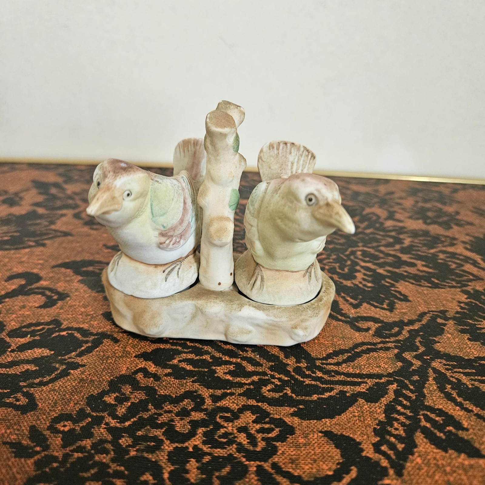 Vintage Ucagco Occupied Japan Bird Salt Pepper Shakers w/ Stand Holder Kitschy