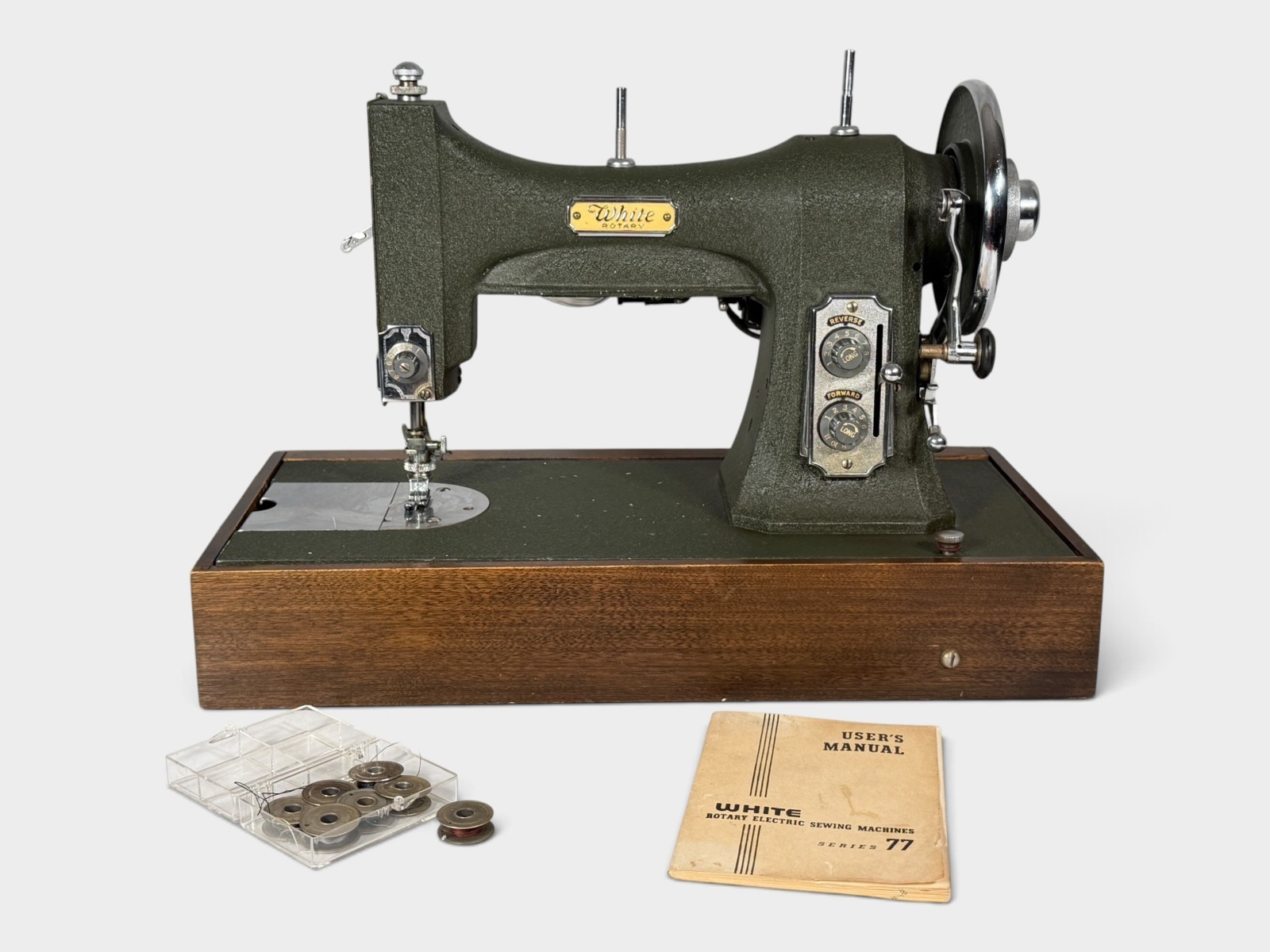 Vintage White Rotary Series 77 Sewing Machine 77MG-20300 Case Manual Tested