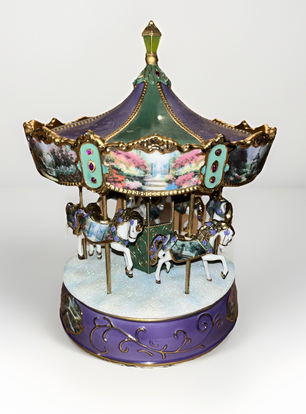 Vintage Thomas Kincaid Victorian Musical Carousel With Gold Plated Accents 🎠