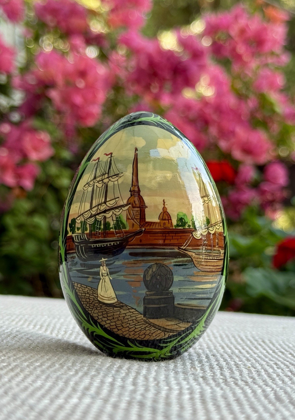 Vintage 1998 Russian Hand Painted Lacquer Egg St Petersburg Sailing Ships 3.6\
