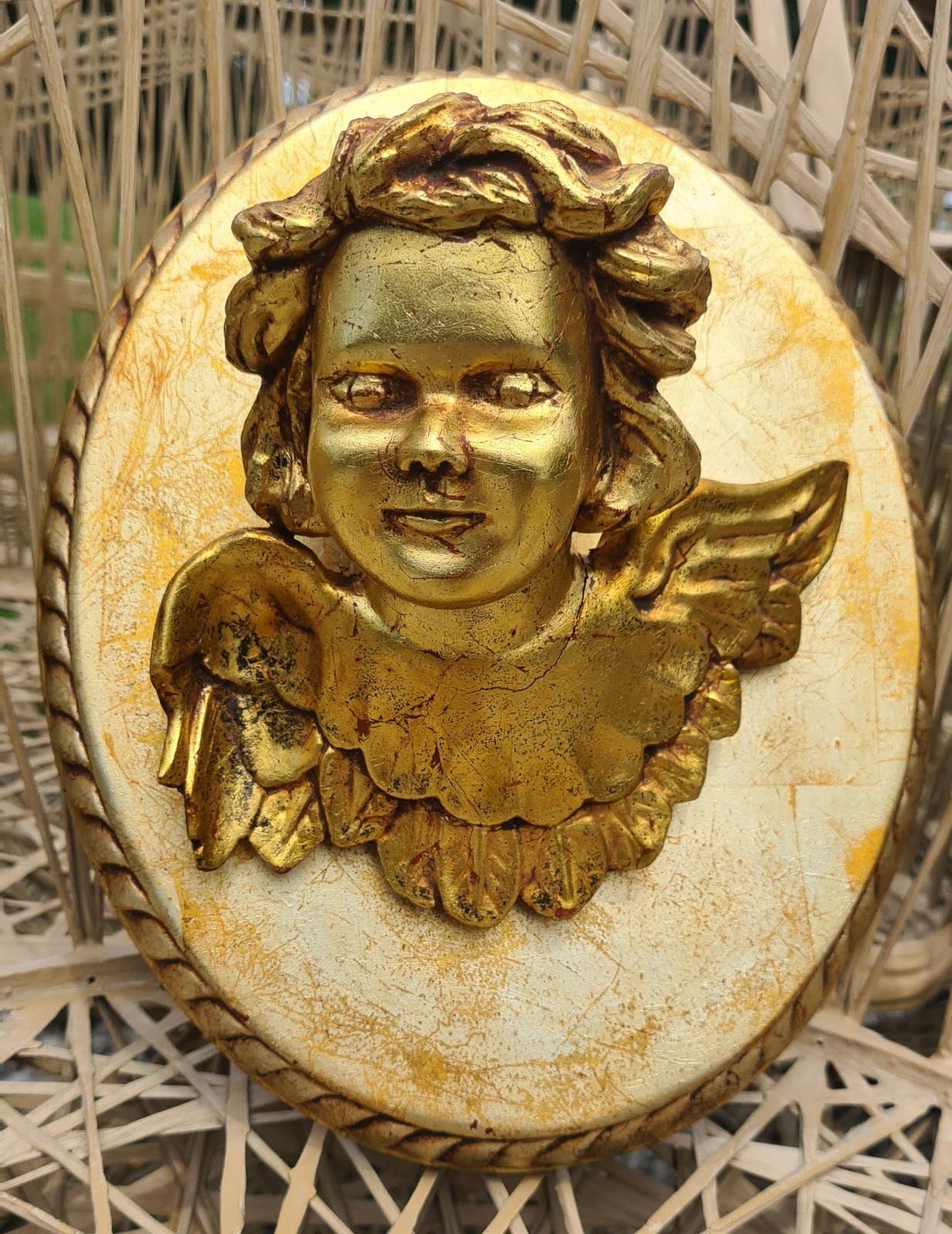 Siglo XVI Taller De Arte Cherub Bust Gilt Wood Wall Plaque 