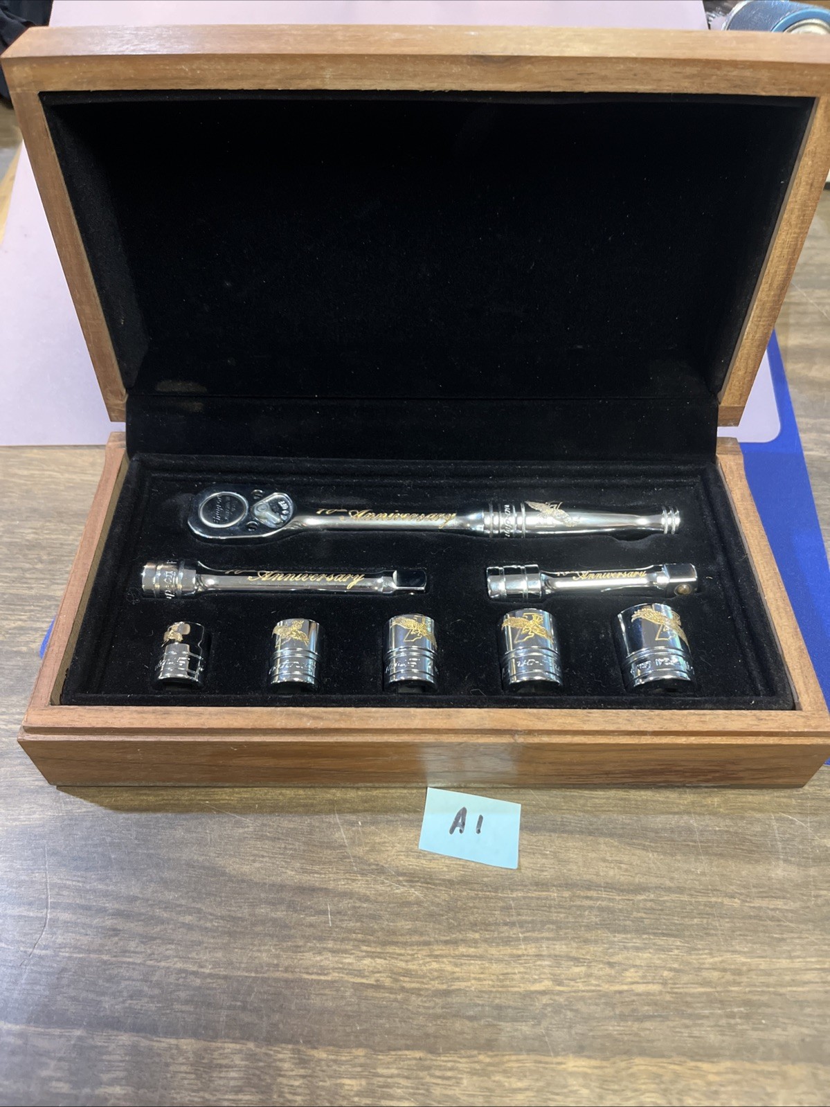Snap-On 70th Anniversary 3/8 Ratchet Socket Set 8pc Gold Eagle Walnut Case